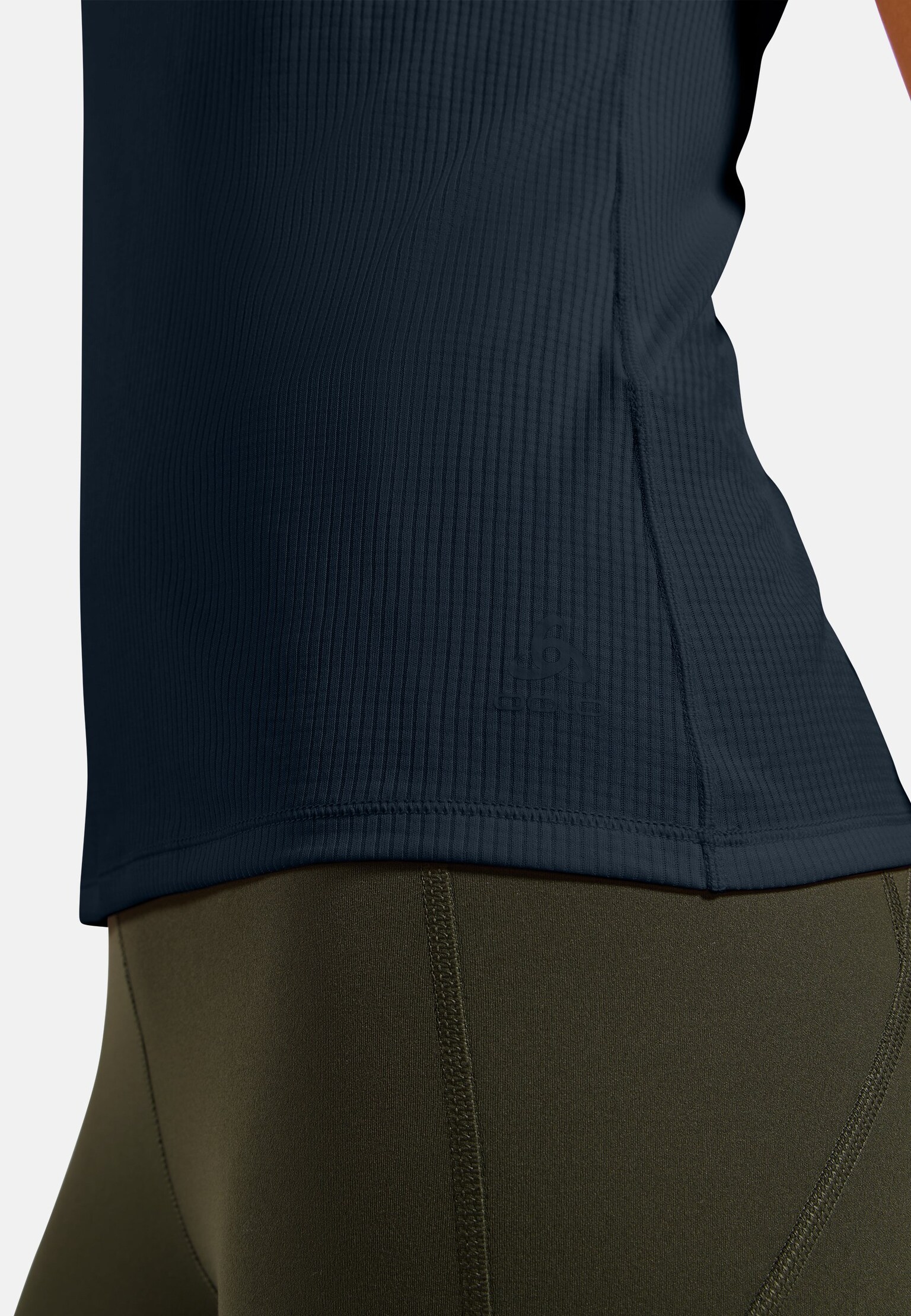 Base layer Active Light a maniche corte