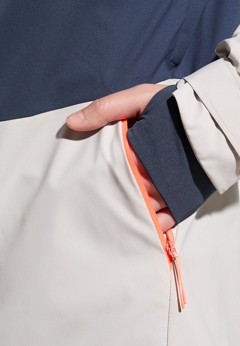 The Bluebird S-Thermic ski jacket