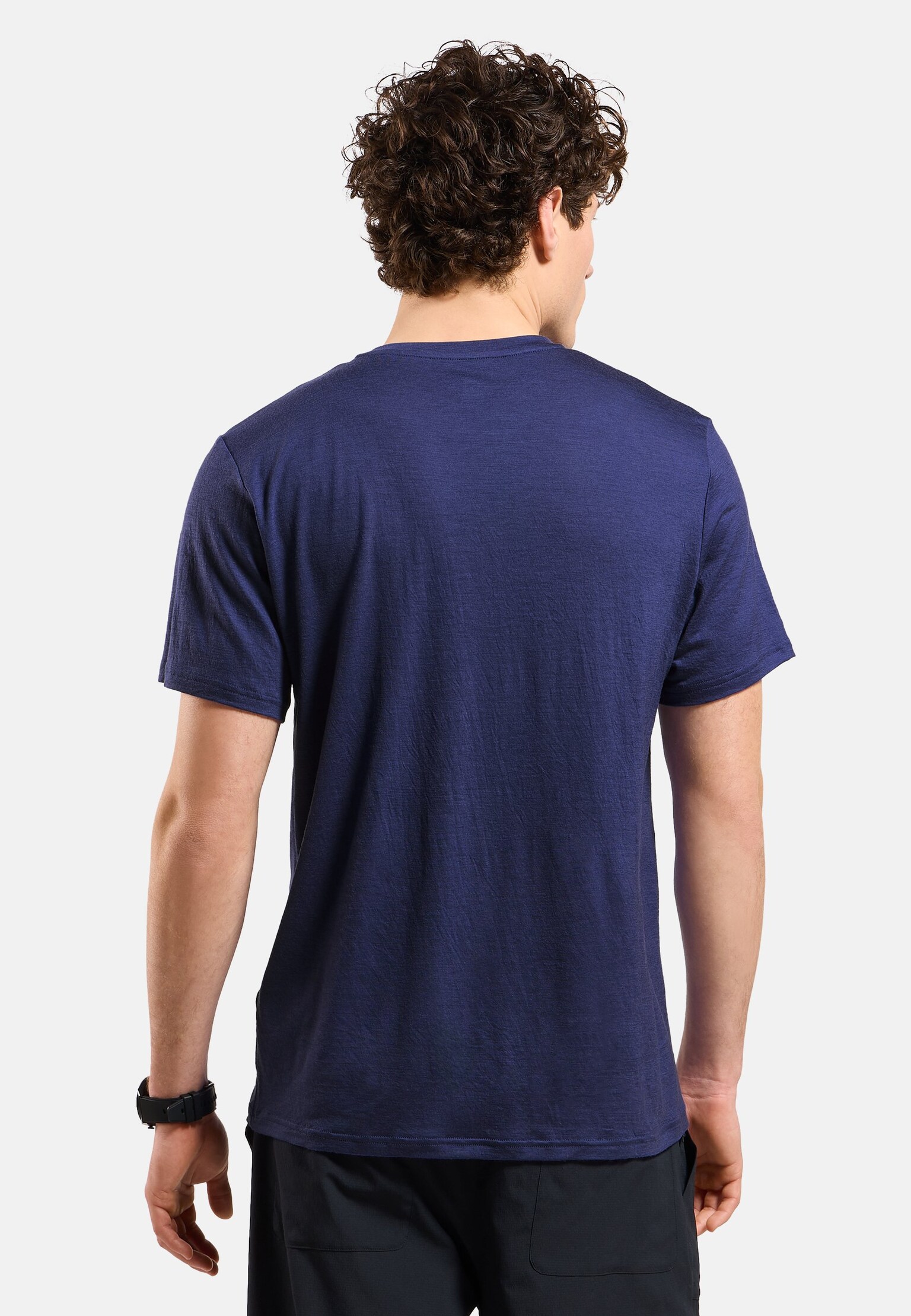 The Ascent merino 160 raincloud t-shirt