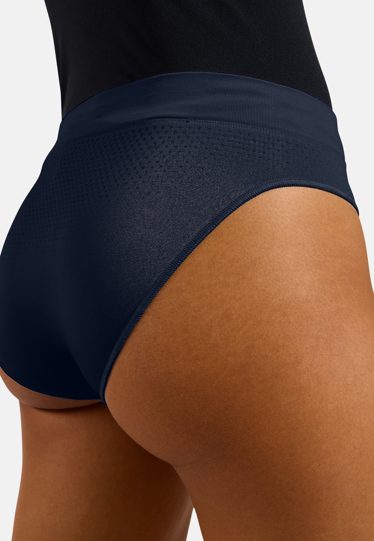 Performance X-Light Brief