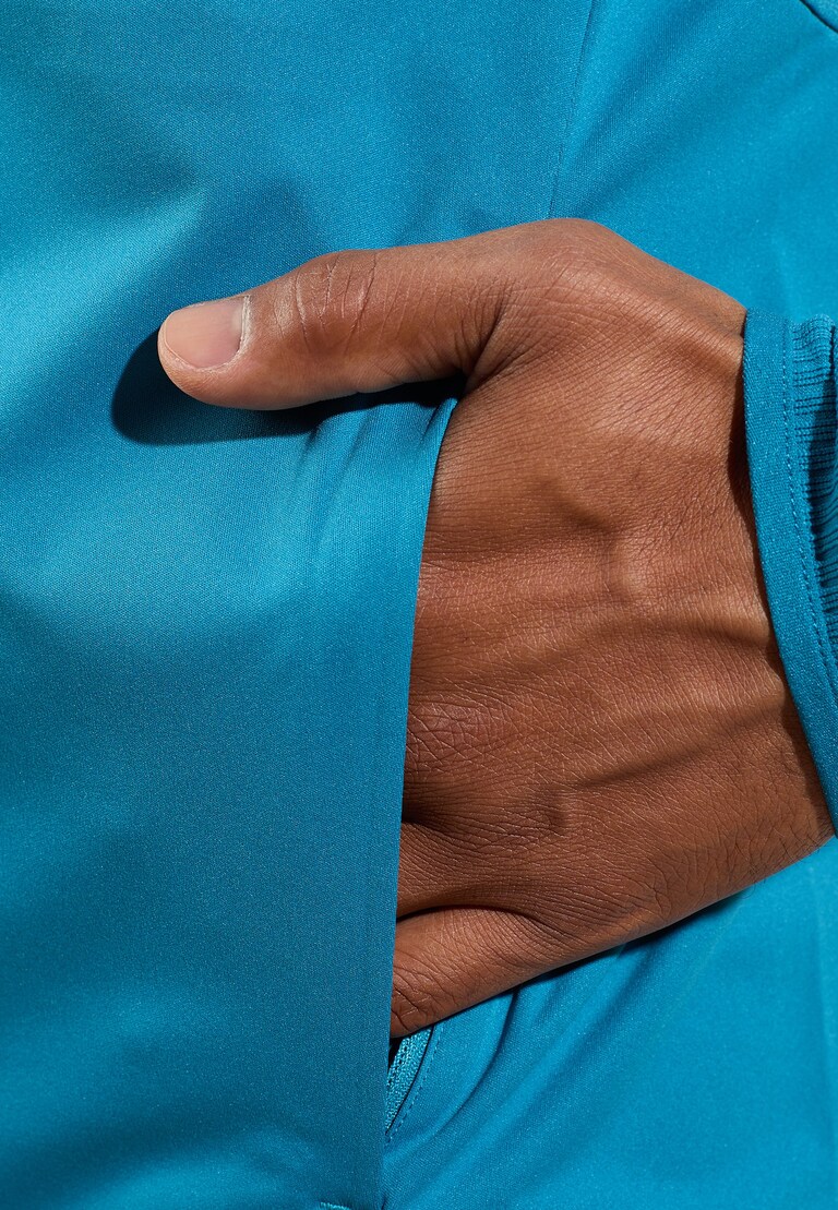 The men's Zeroweight Warm hybrid running jacket
