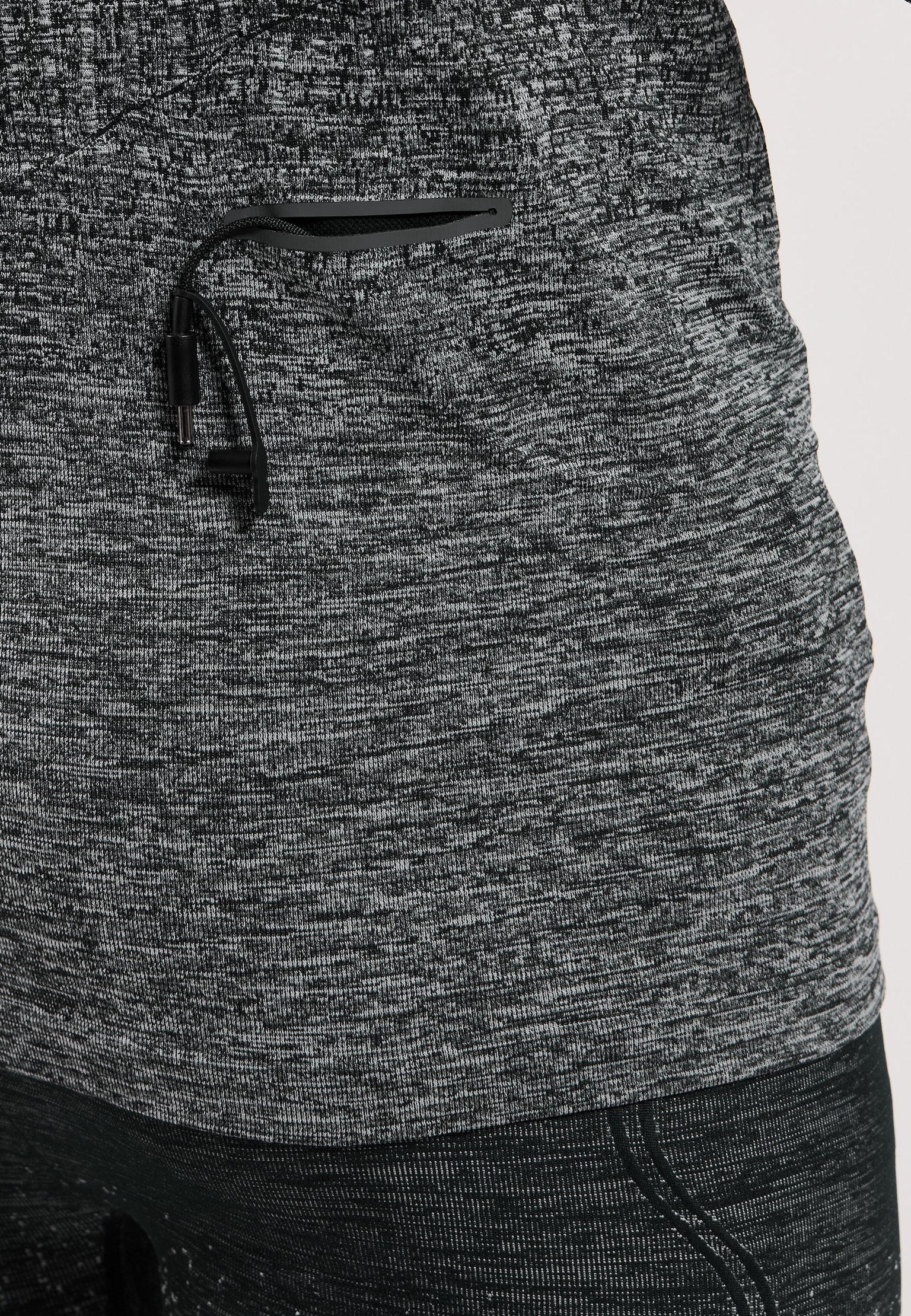 The I-Thermic X-Warm base layer top 2.0 + rechargeable battery