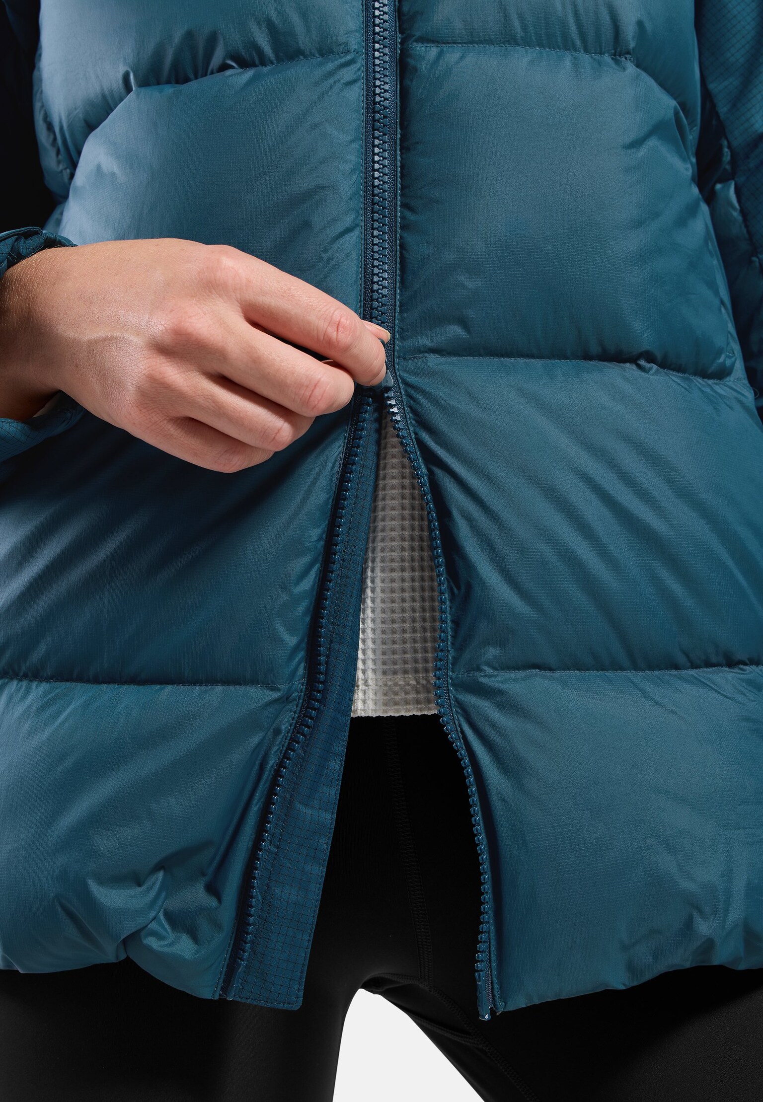 Down Hooded Isolationsjacke