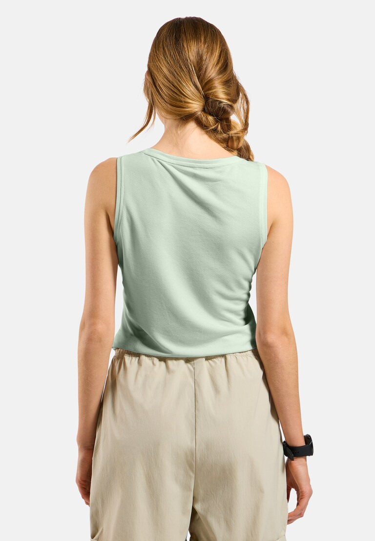 The women's F-Dry singlet
