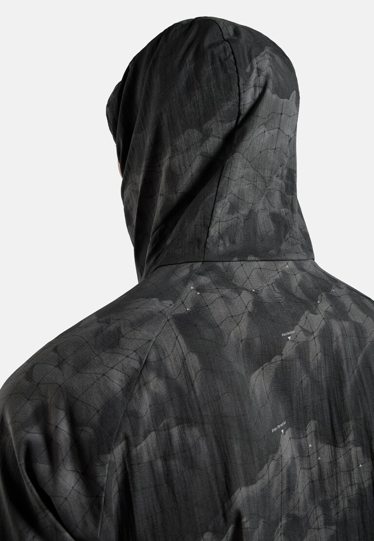 The Zeroweight hyper print hooded running anorak