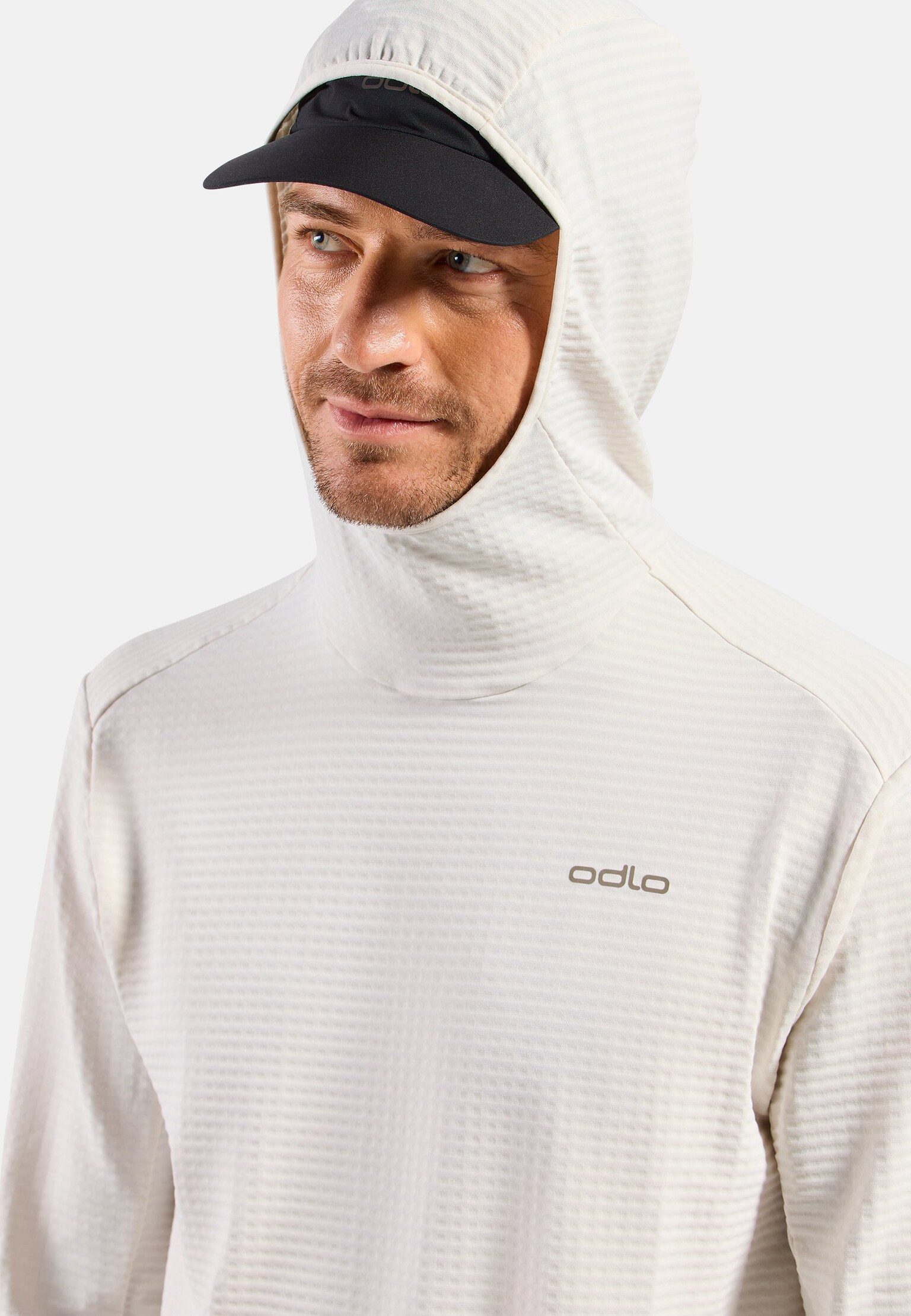 Haut à capuche de running Essential Thermal