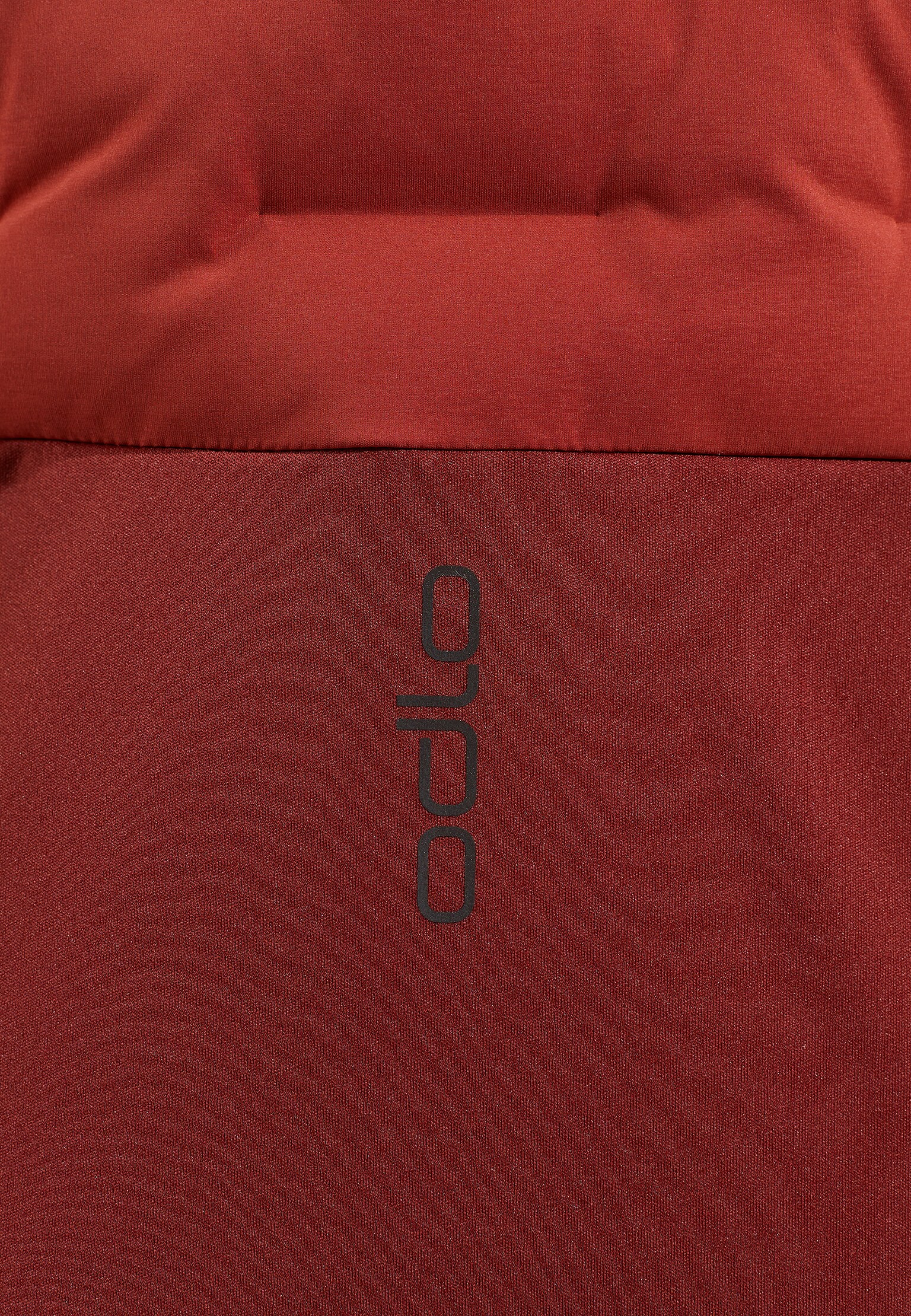 The Zeroweight Insulator running vest