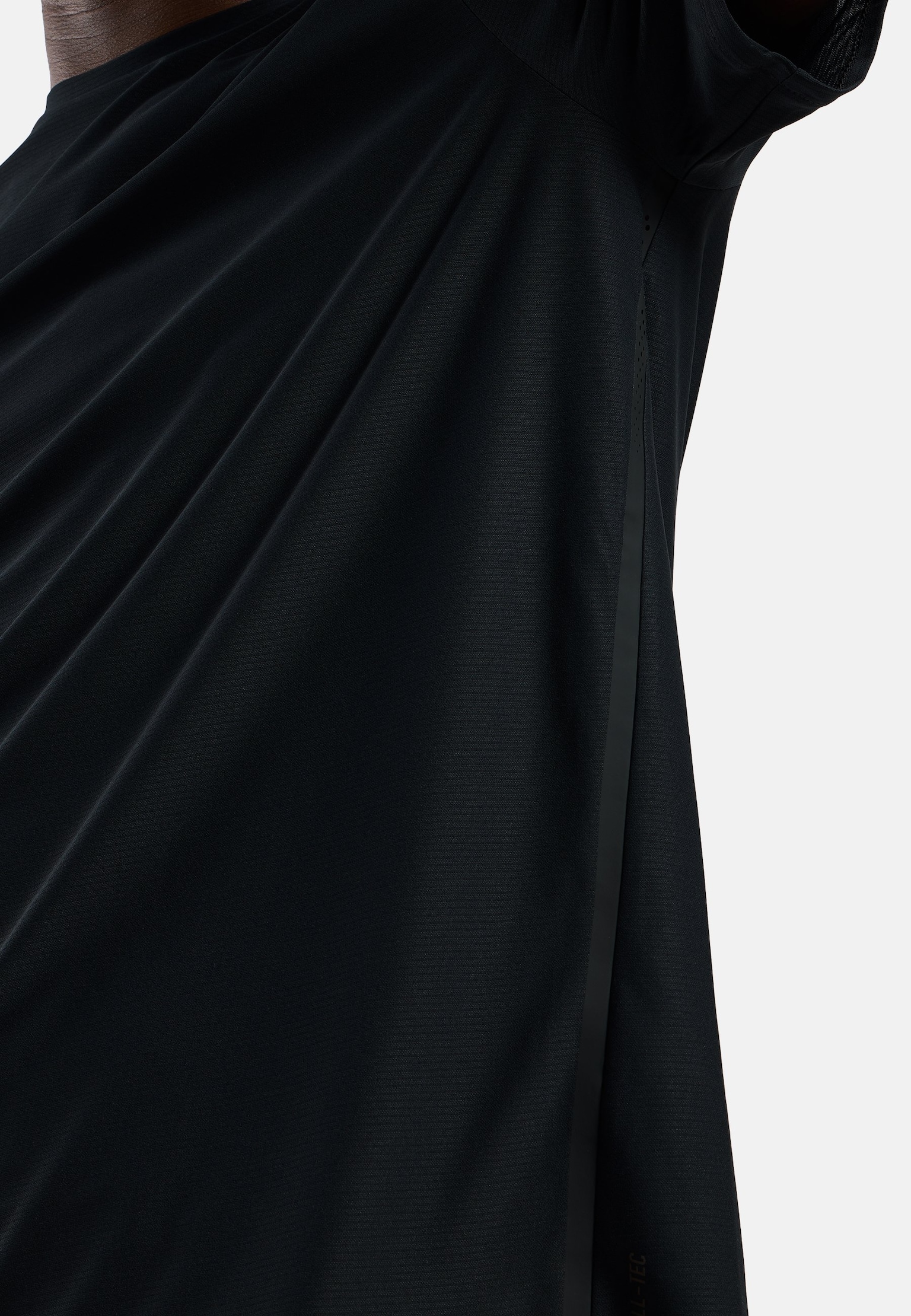 The Zeroweight Chill-Tec short-sleeve running t-shirt 2.0