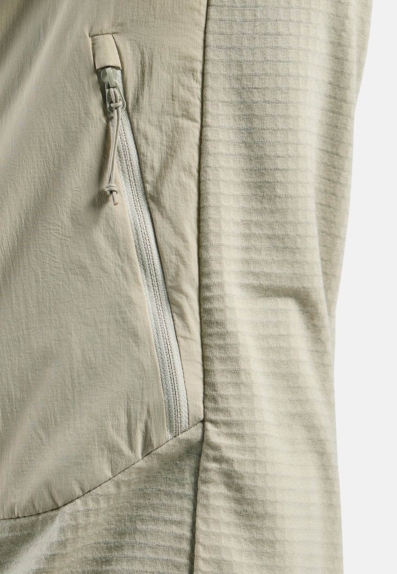 Ascent Hybrid Insulated Vest