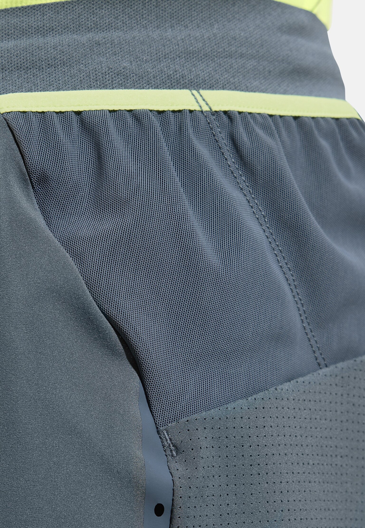 Short 2-in-1 de trail running de 15 cm à l’entrejambe X-Alp