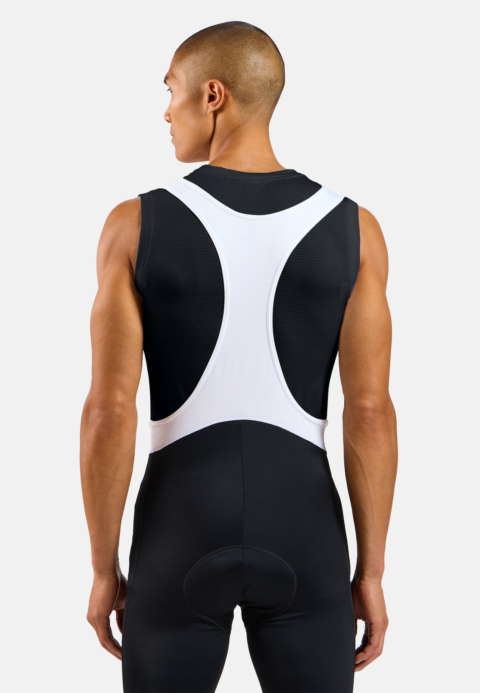 Essential Rad-Trägershorts