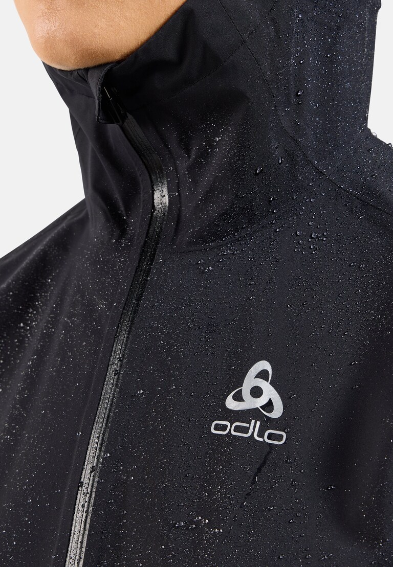 The women's Aegis 2.5L waterproof hardshell jacket