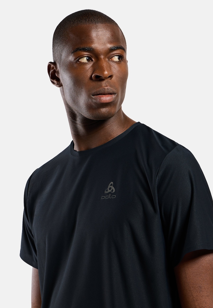 ★UMBRO★ Chill Out Cooling Short Sleeve Collar T-Shirt Blac The Zeroweight Chill-Tec short-sleeve running t-shirt 2.0 in
