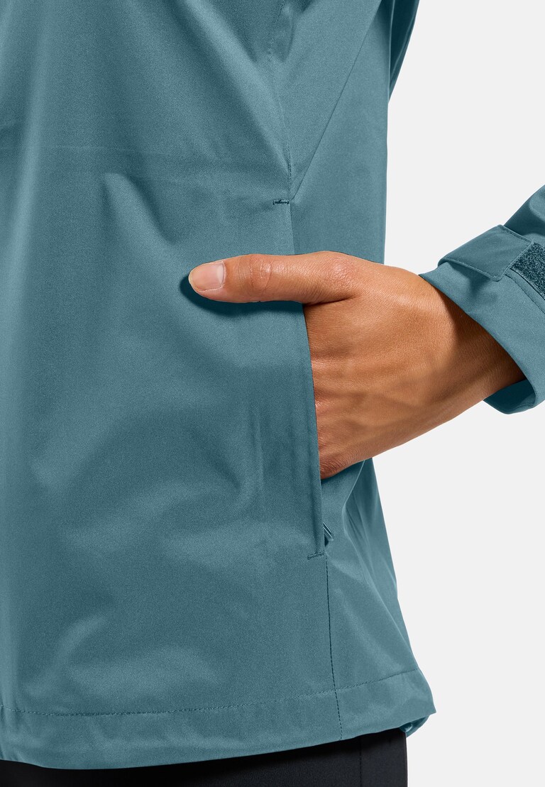 The women's Aegis 2.5L waterproof hardshell jacket