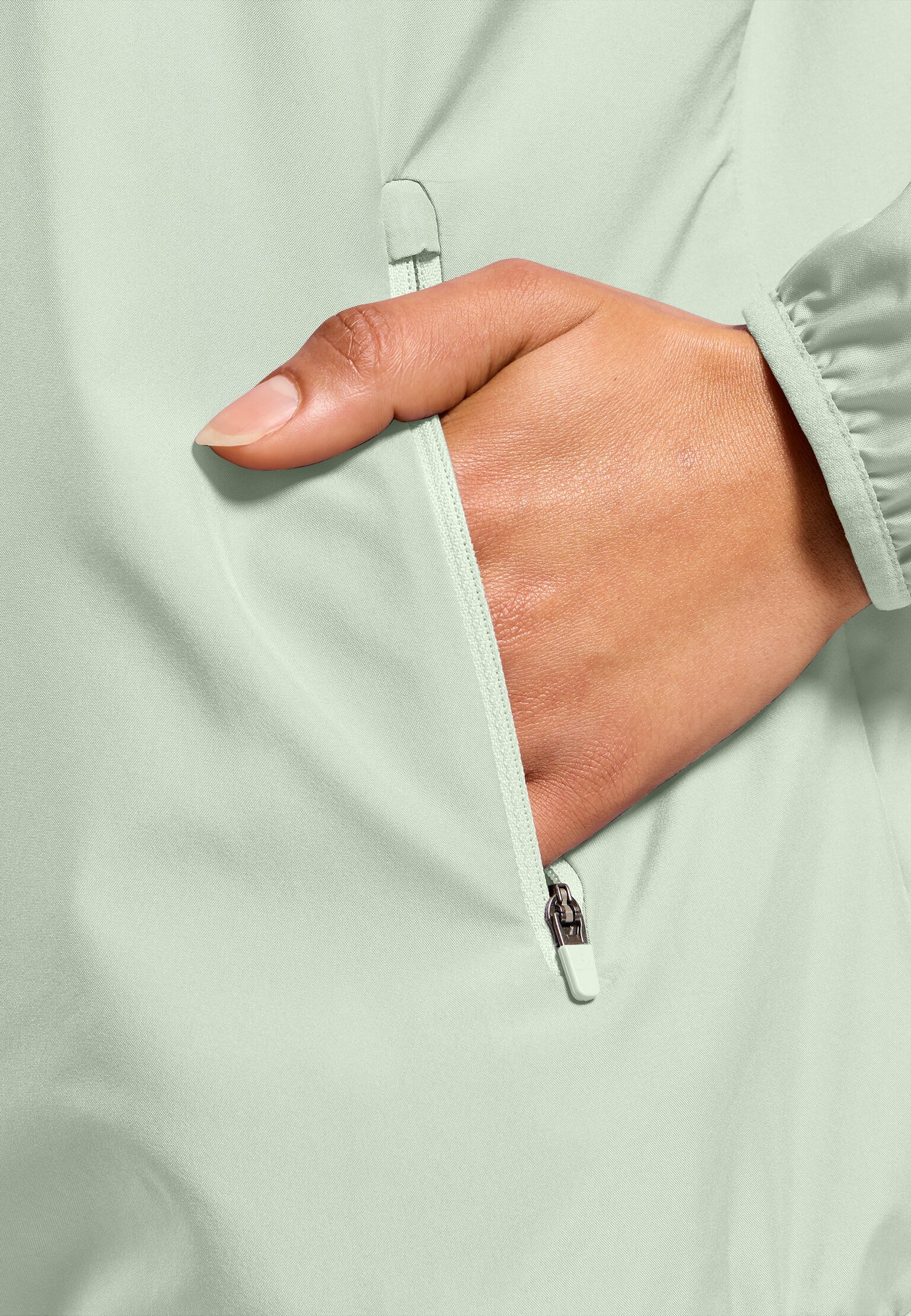 Essential Light Running Jacket