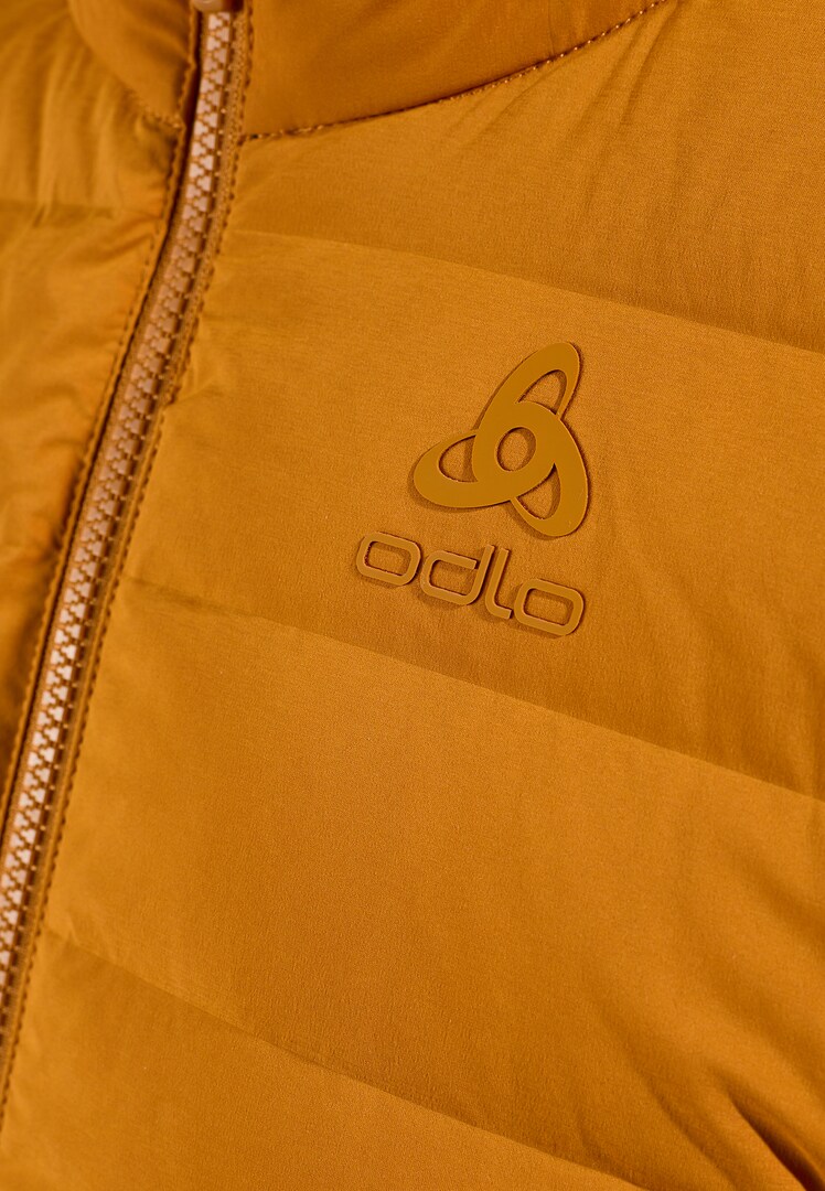 F.C.R.B. INSULATED VENTILATION JACKET Ｌ Ascent N-Thermic Hybrid Insulated Jacket in honey ginger | High