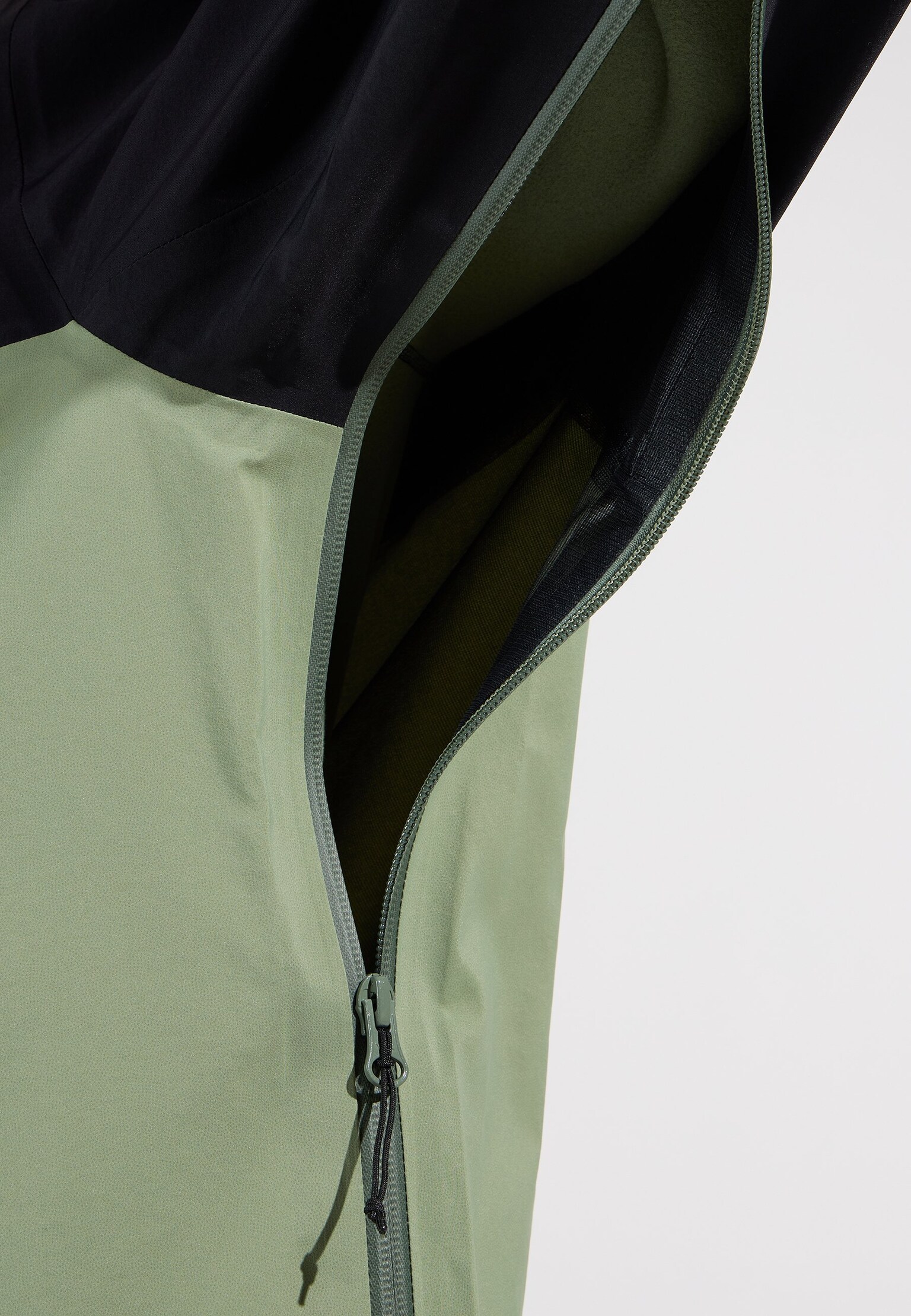 The X-Alp 3L ski anorak