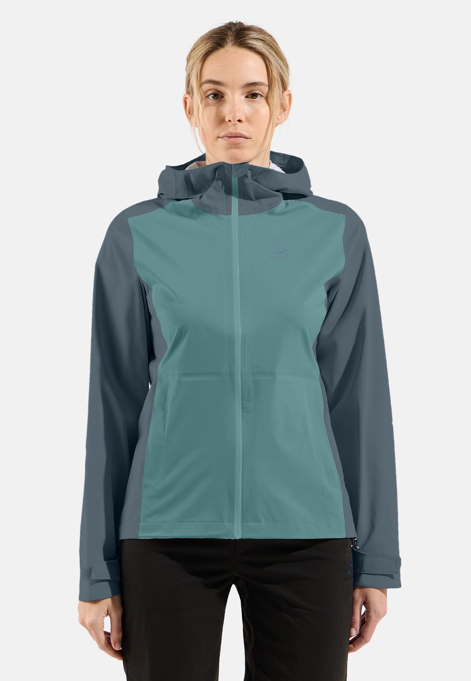 The women's Aegis 2.5L waterproof hardshell jacket