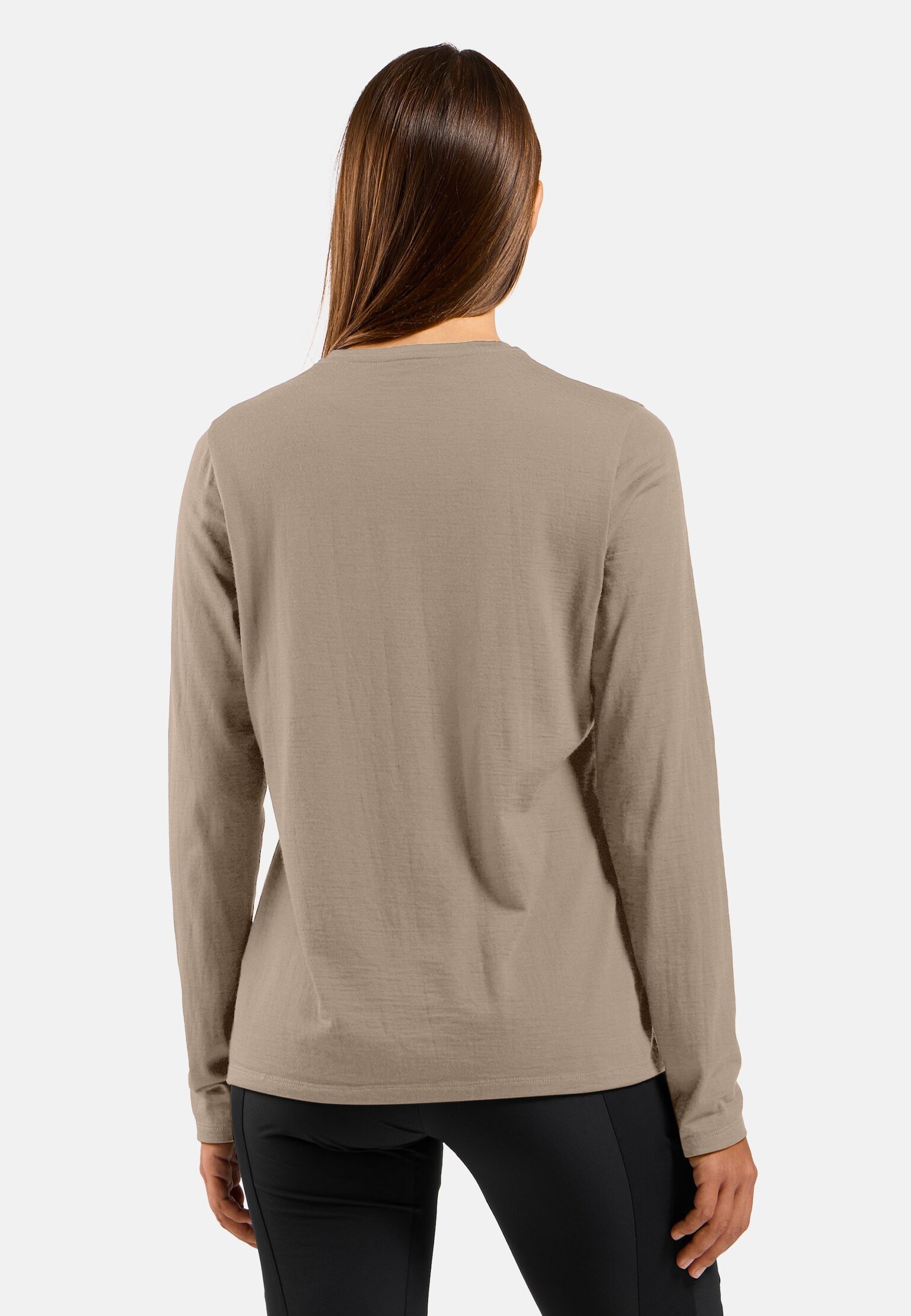 The Ascent merino 200 pocket long sleeve t-shirt