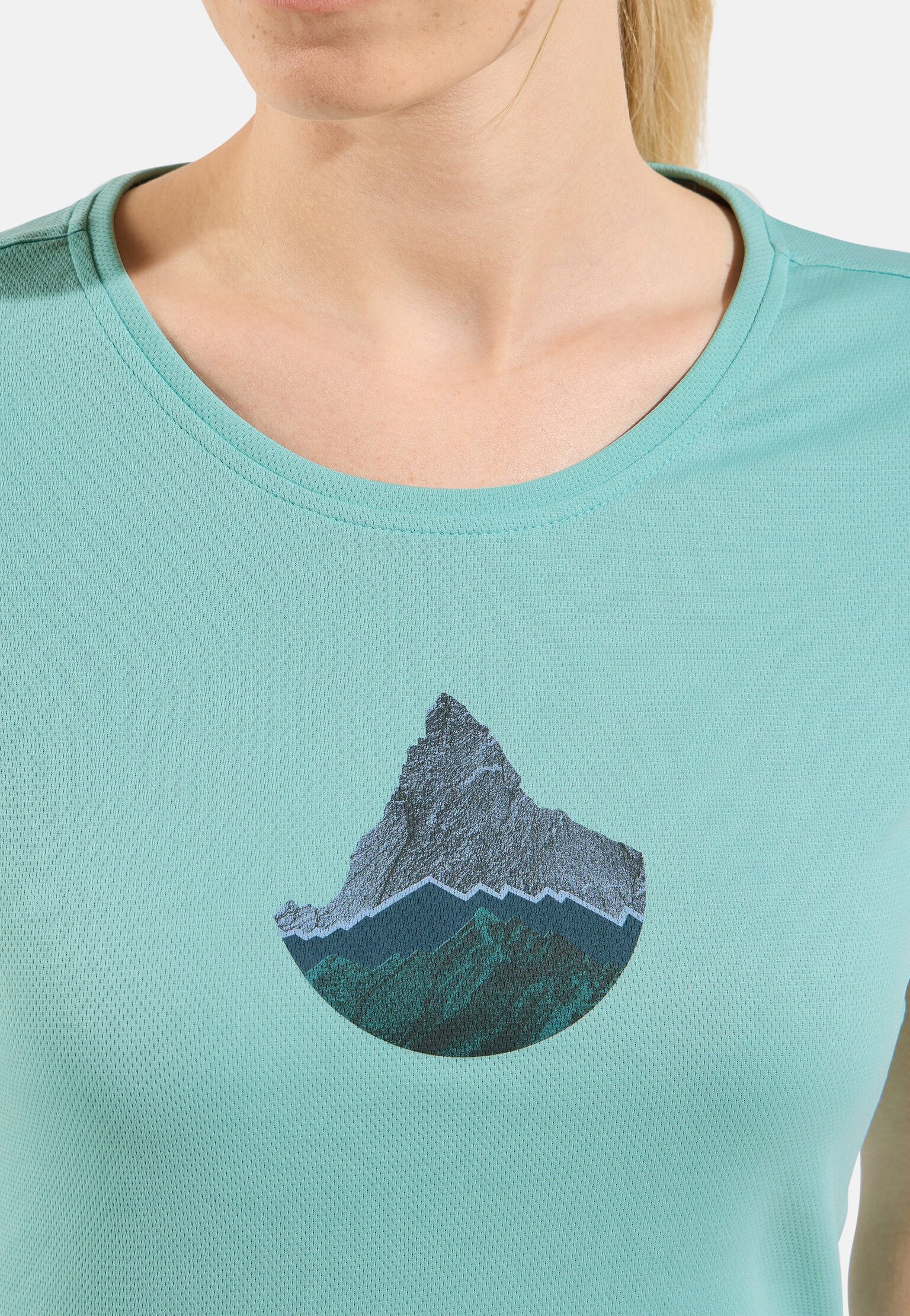 The F-Dry mountain t-shirt