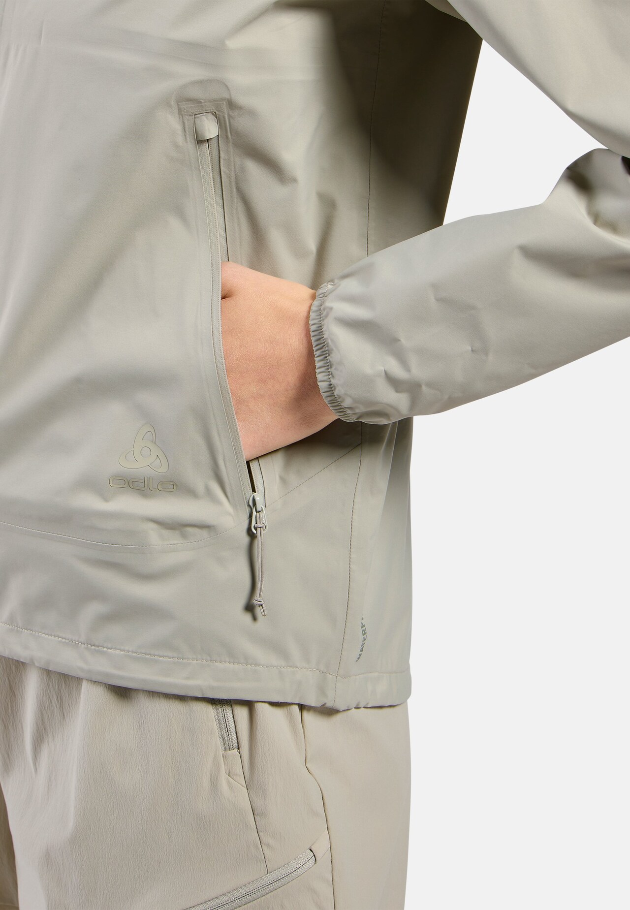 Essential 2.5L Waterproof Jacket