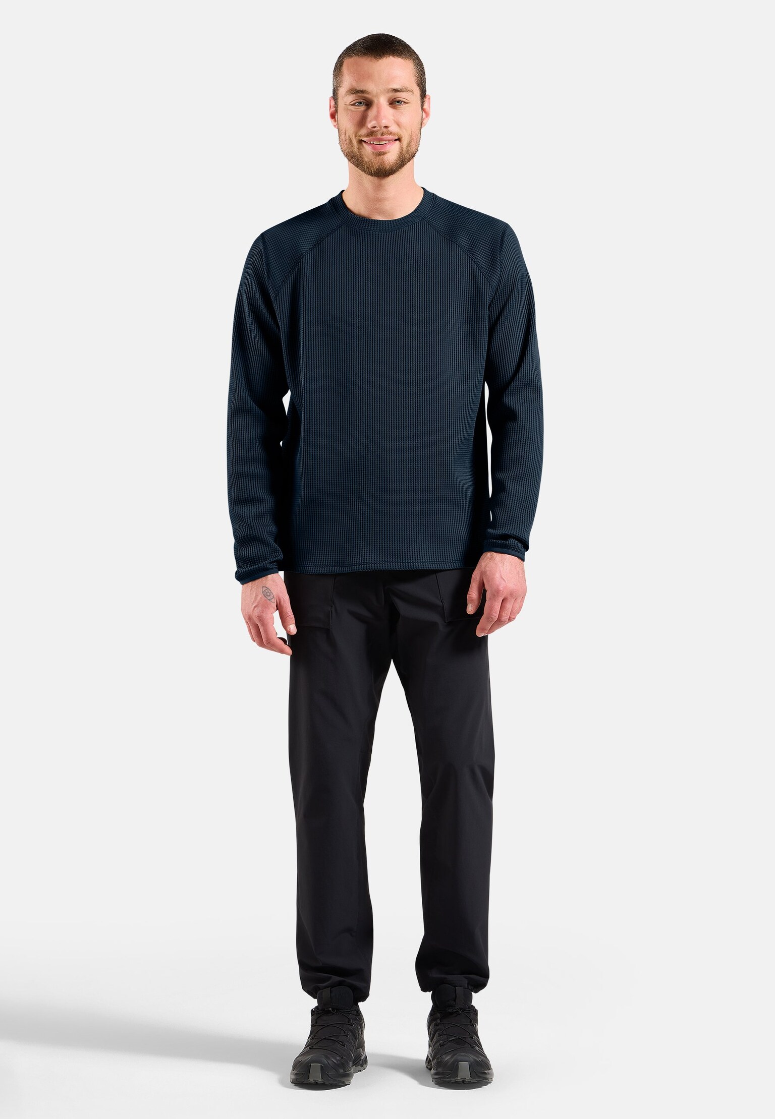 Cubic Multisport Mid Layer mit Rundhalsausschnitt