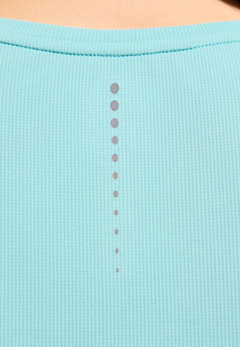 The Zeroweight Chill-Tec t-shirt