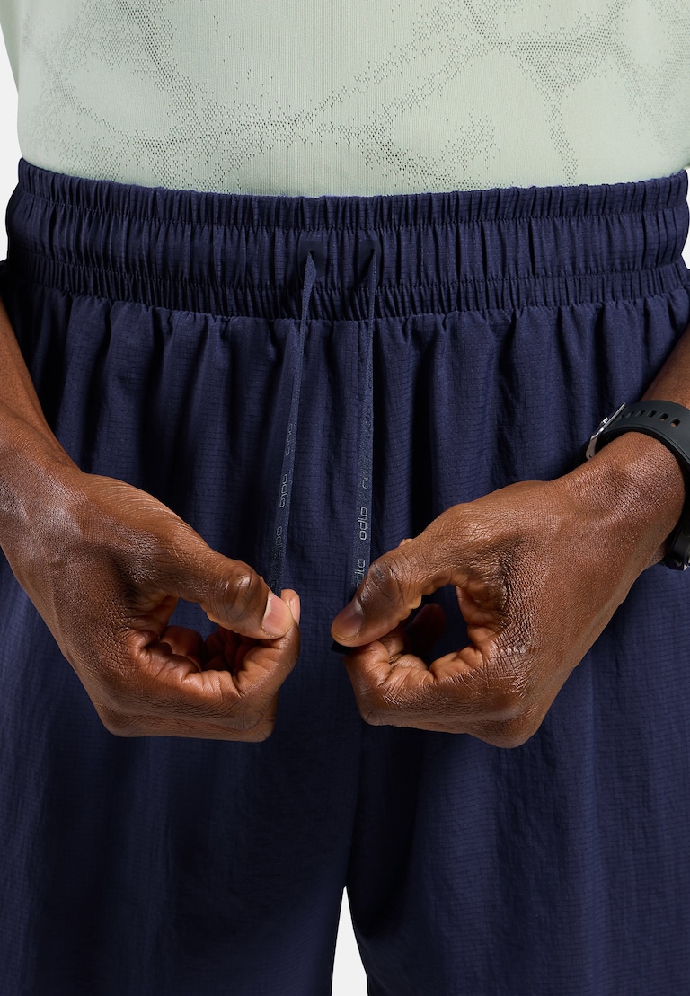 The Zeroweight 5-inch 2-in-1 print running shorts