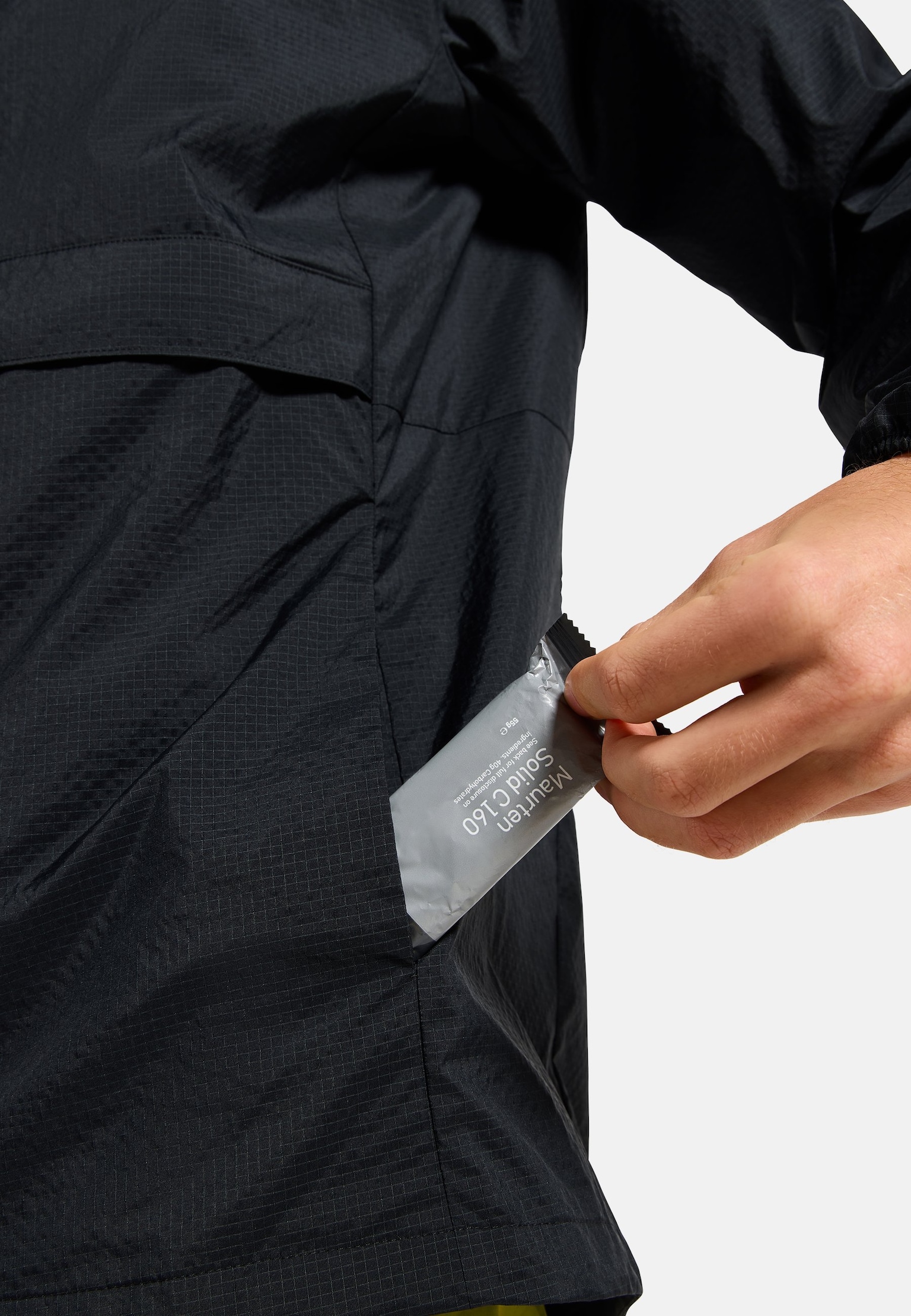 Veste à capuche coupe-vent Essentials