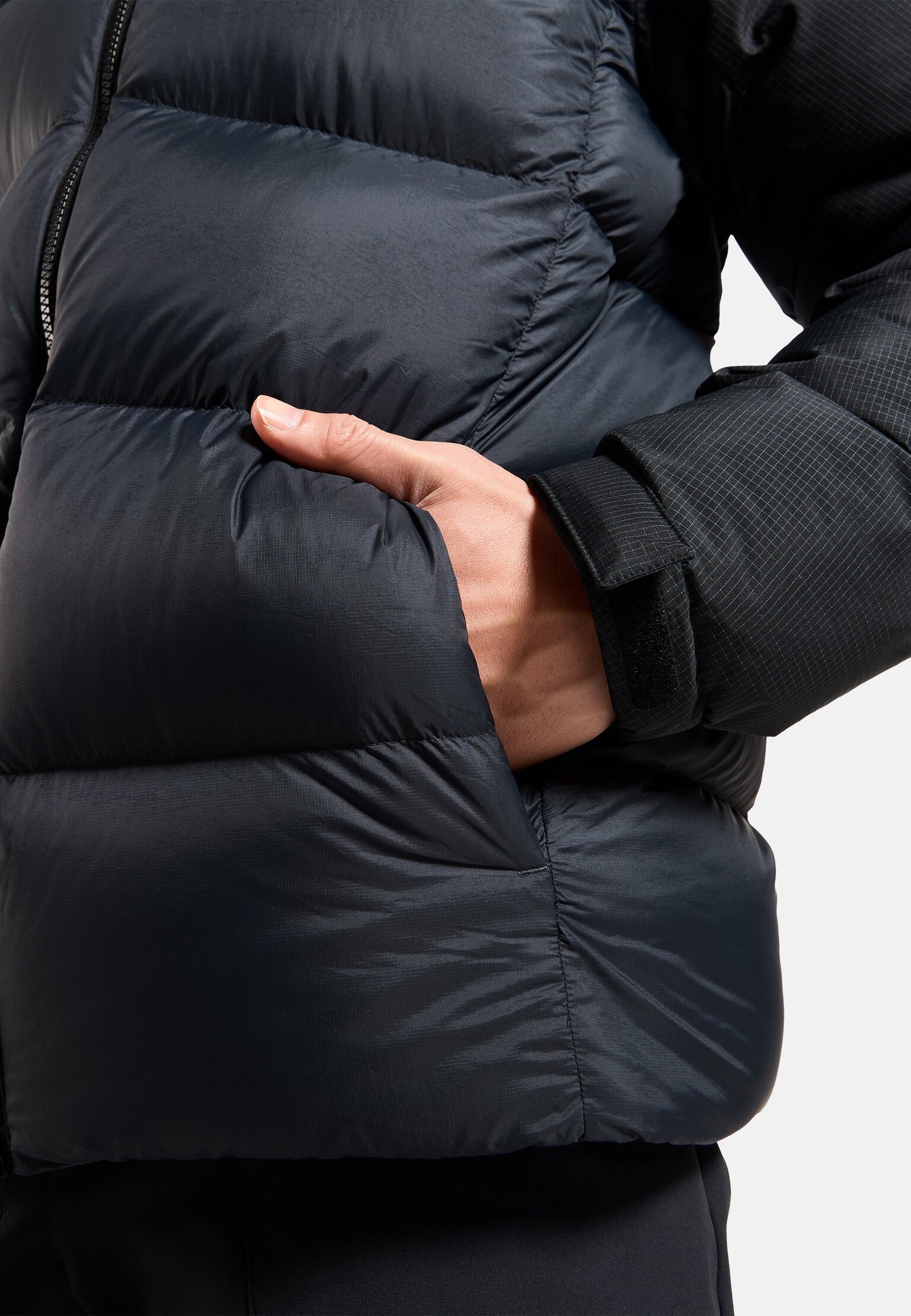 The Ascent down hooded jacket