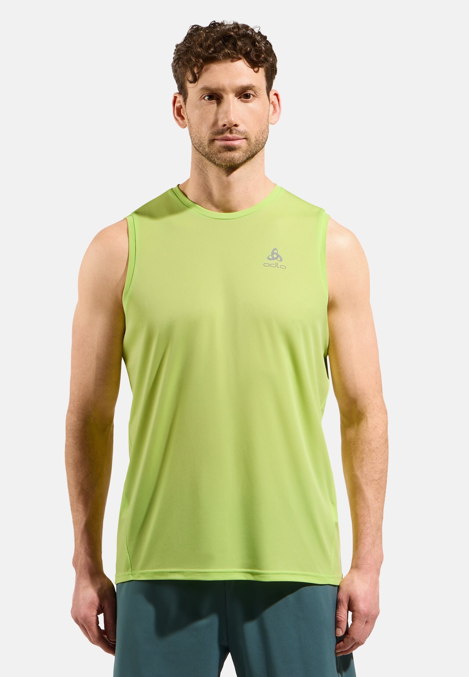 The men's Essentials base layer running singlet