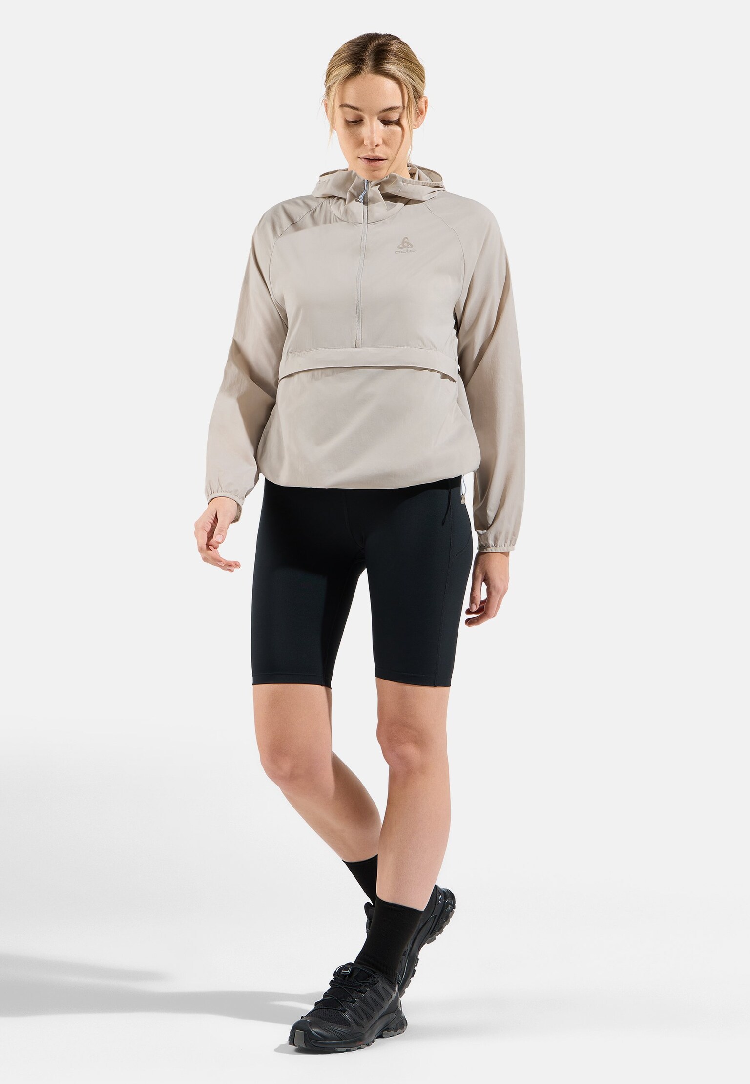 Essential Windbreaker Jakke