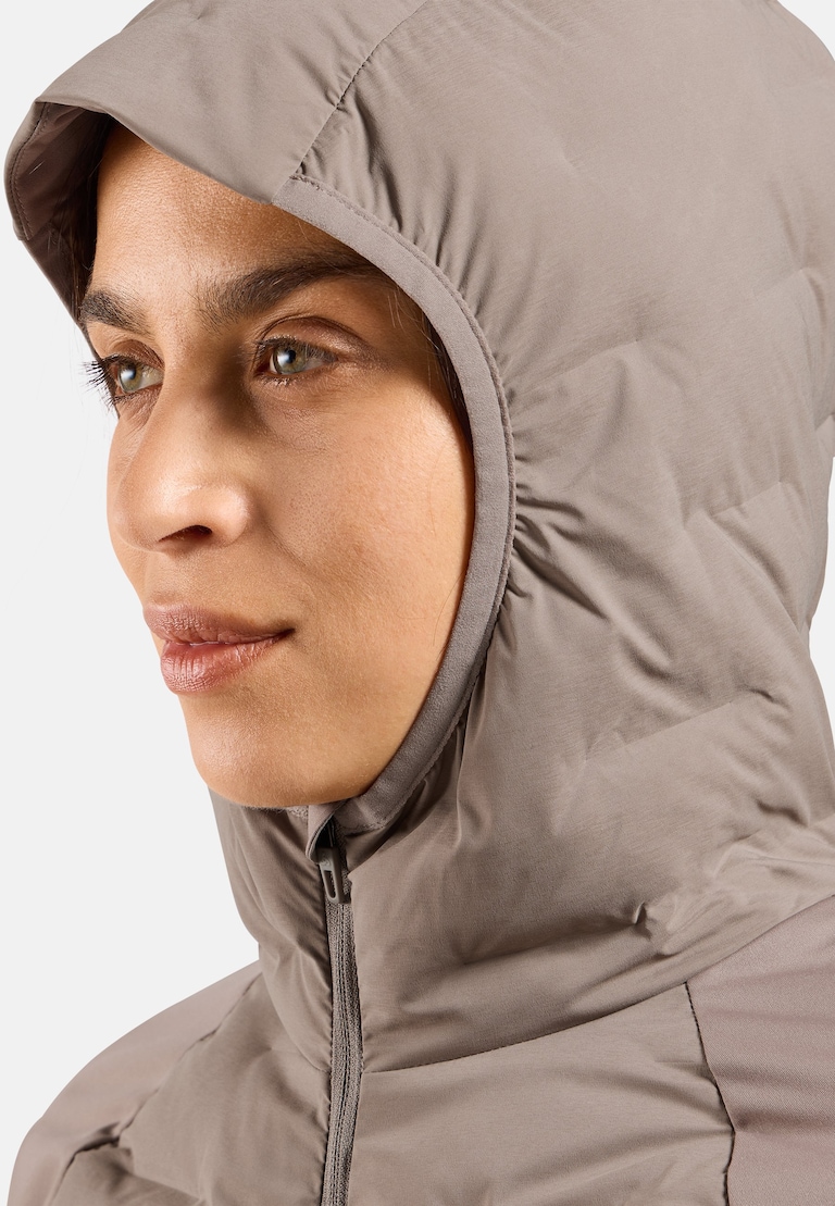 The Zeroweight Insulator running jacket