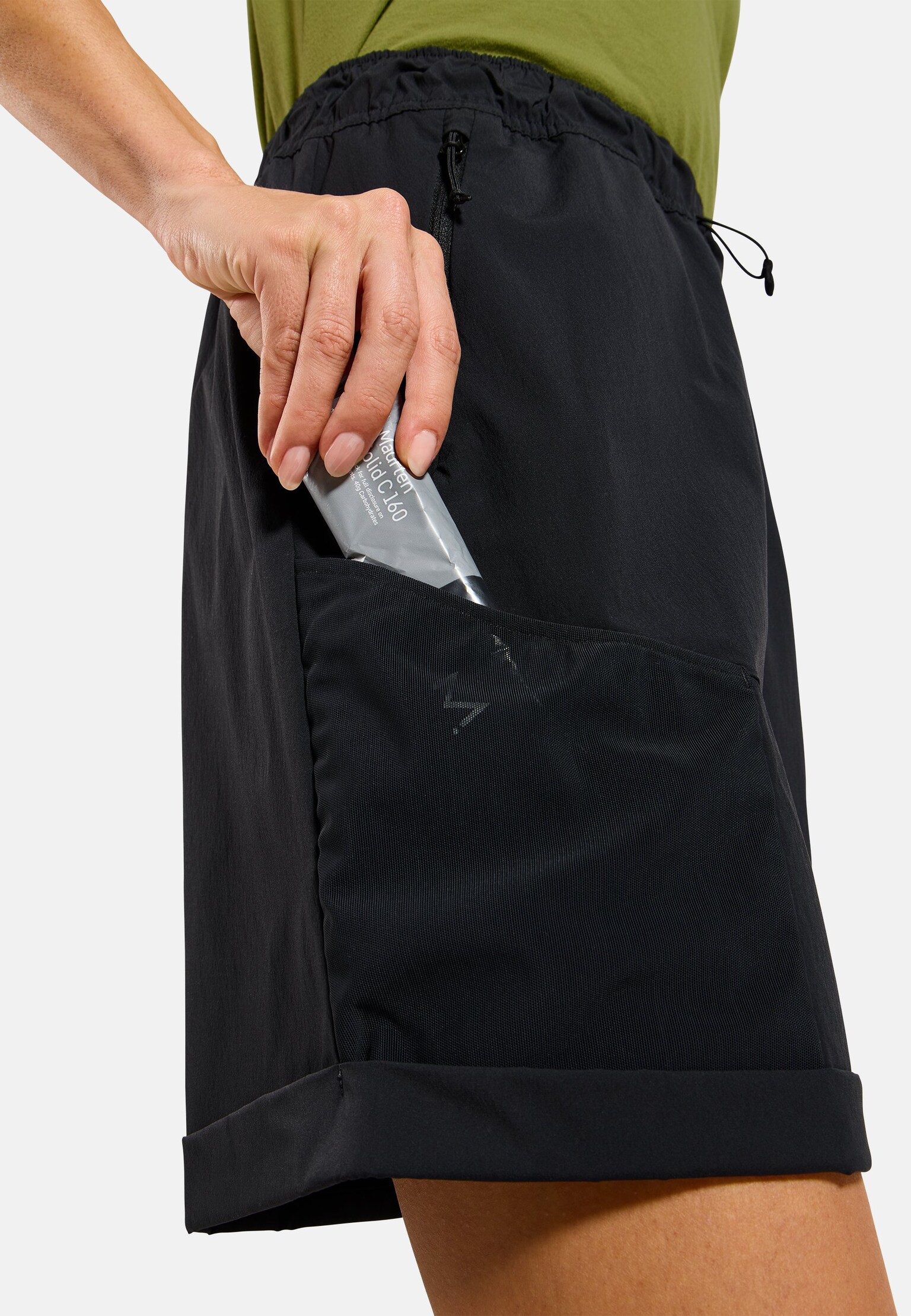 Short cargo Essentials