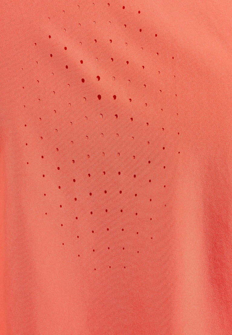 The Essentials Light running jacket