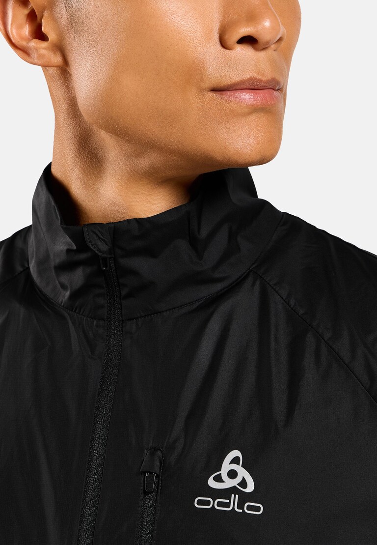 The Zeroweight running jacket in black | High-Performance | Odlo