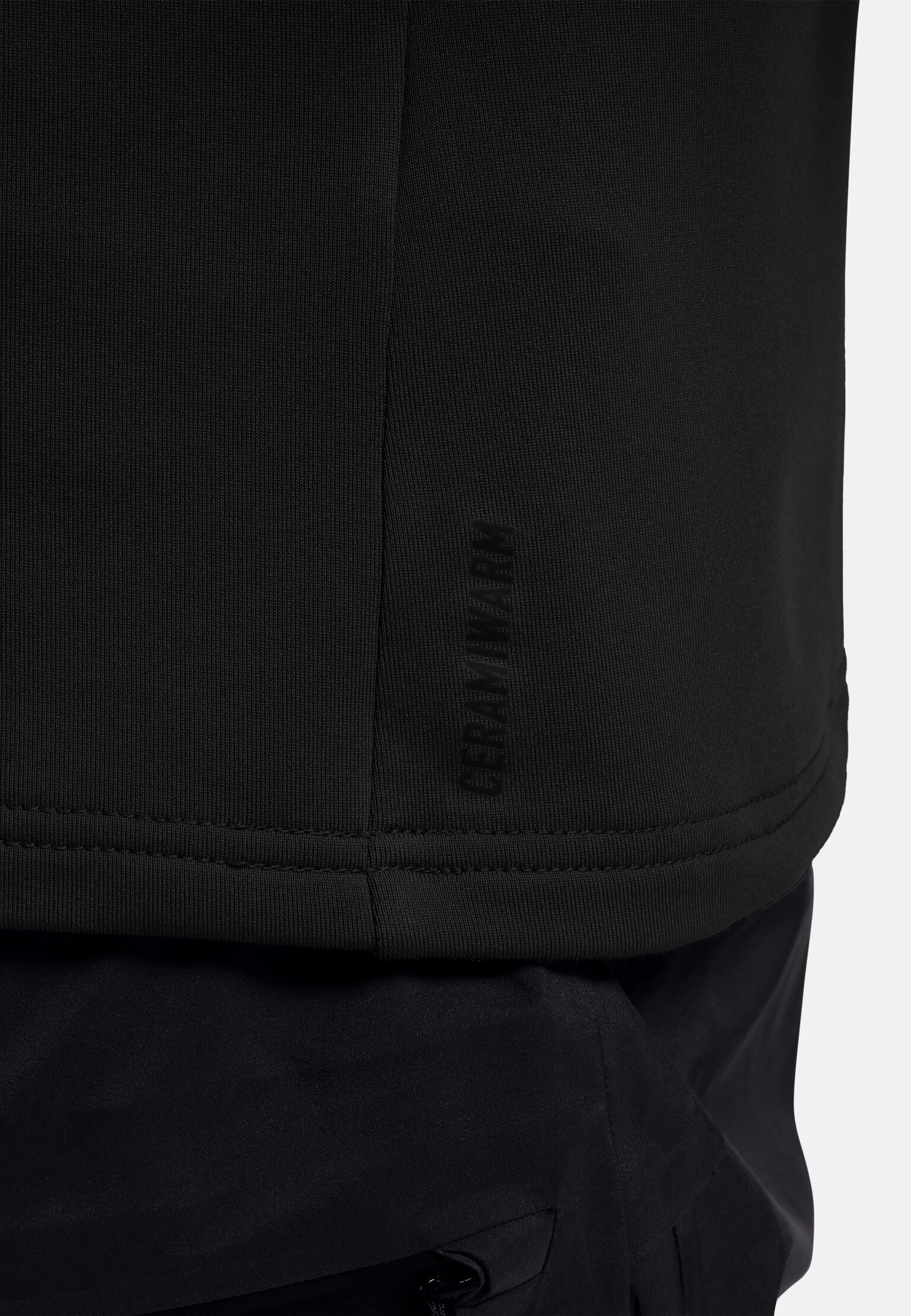 Essential Light Mid Layer Half-Zip