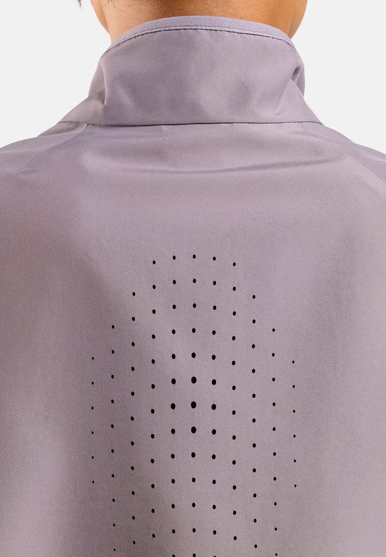 The Essentials Light running jacket