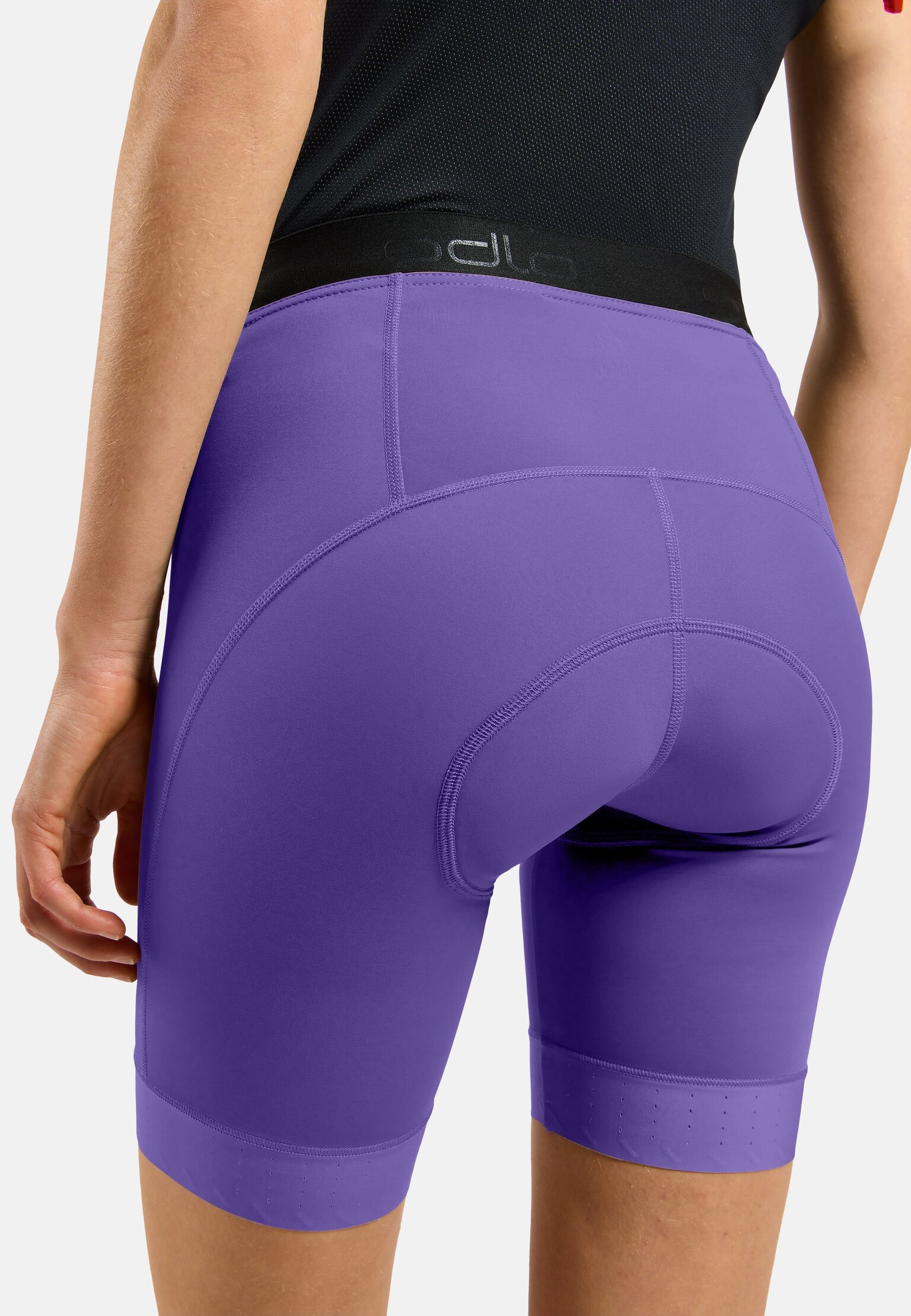 Shorts aderenti Zeroweight