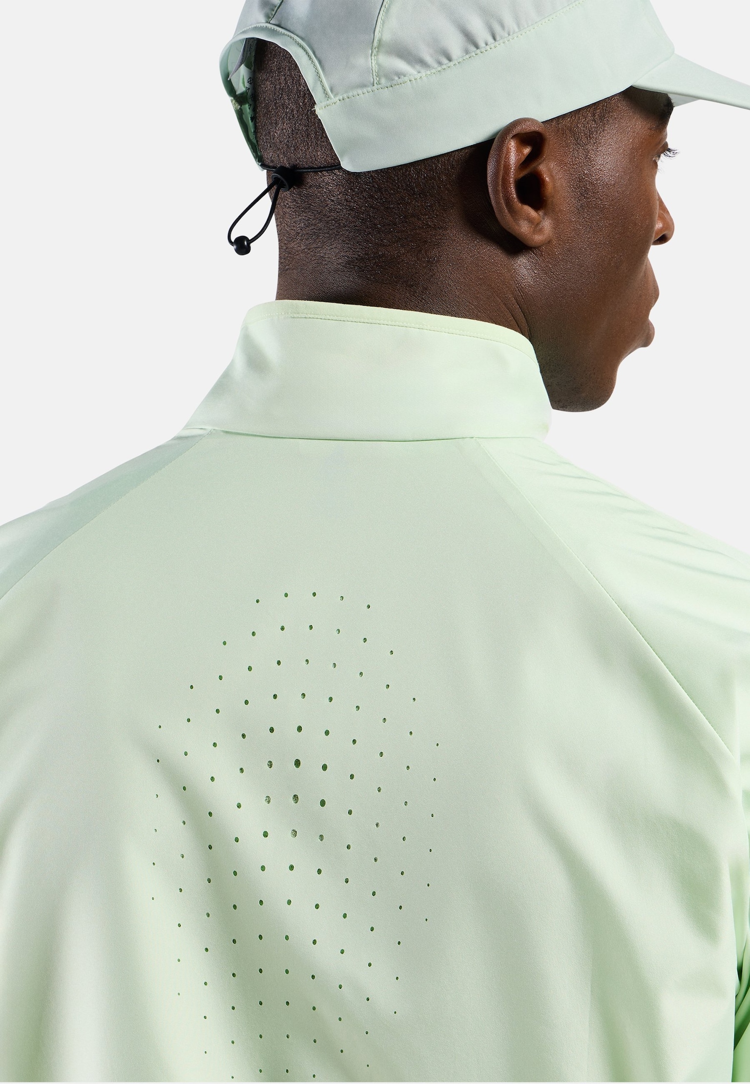 The Essentials Light running jacket