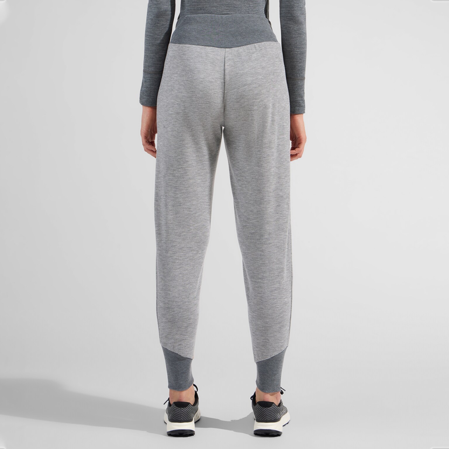 The Move training sweatpants