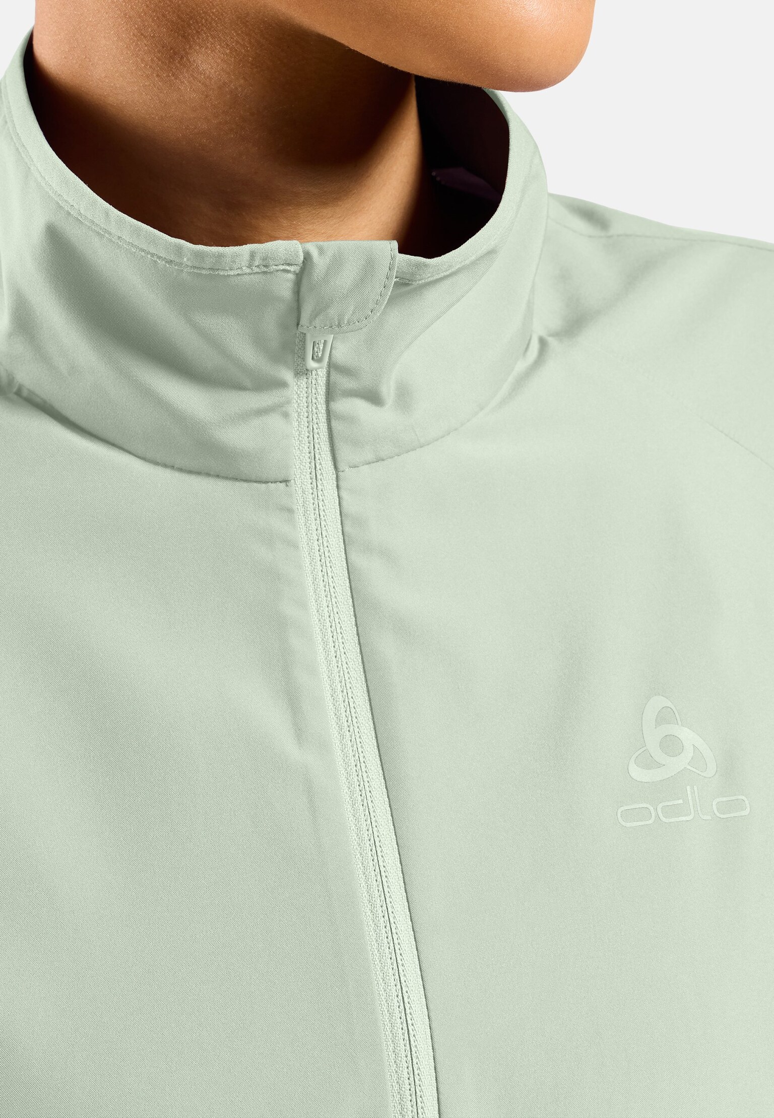 Essential Light Running Jacket