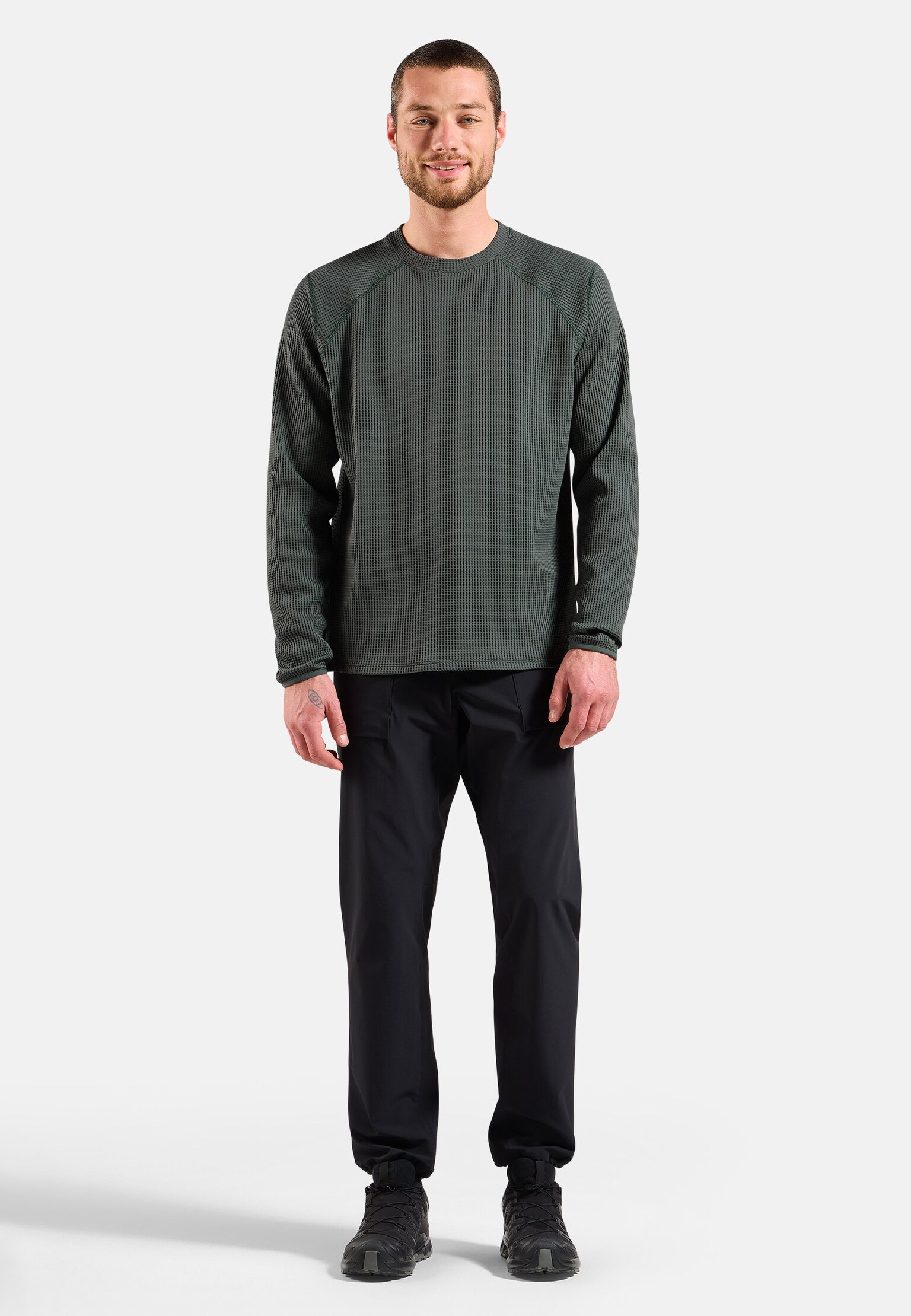 Cubic Multisport Mid Layer mit Rundhalsausschnitt