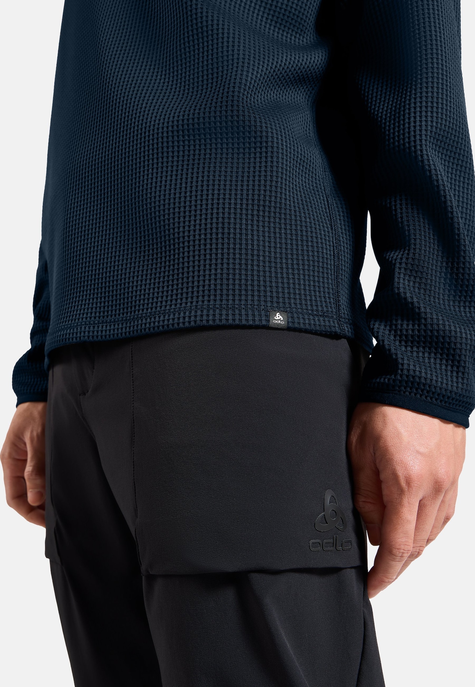 Mid layer multisport Cubic con cappuccio