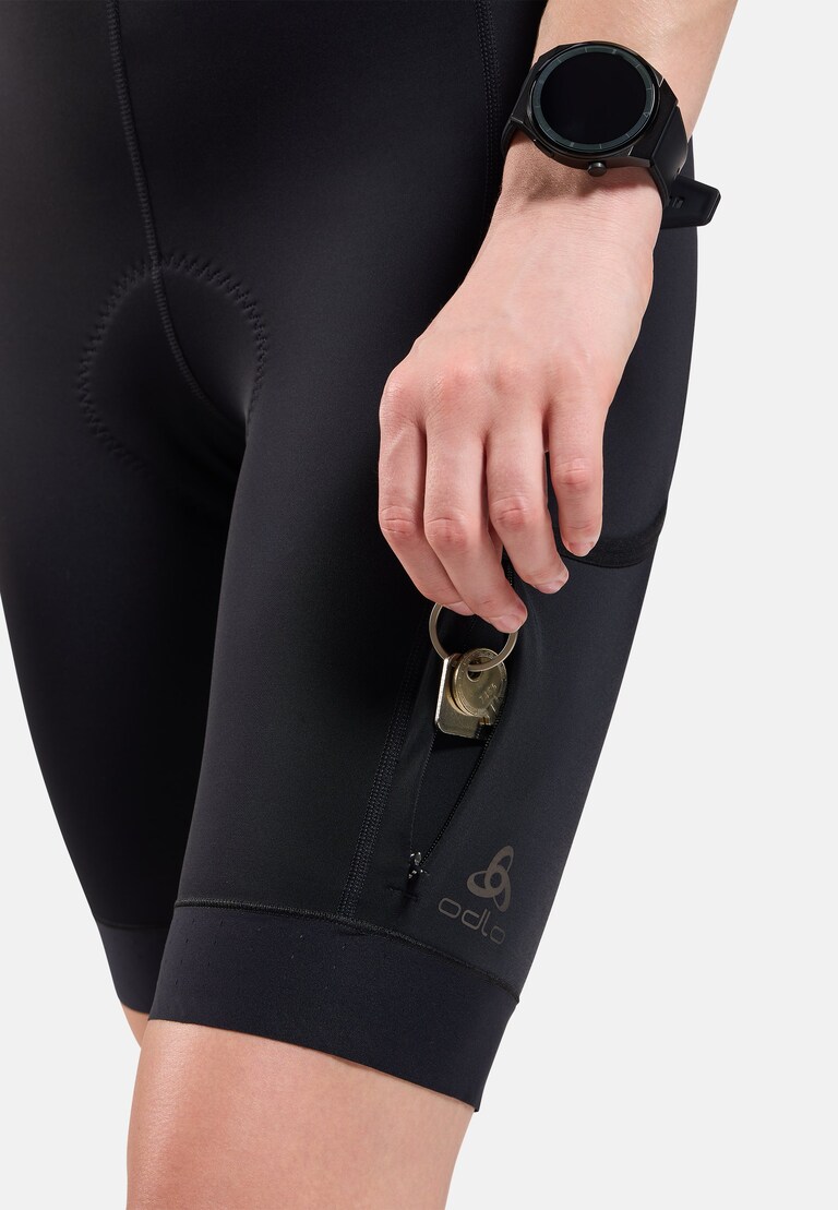 The Explorer women's cargo short tights