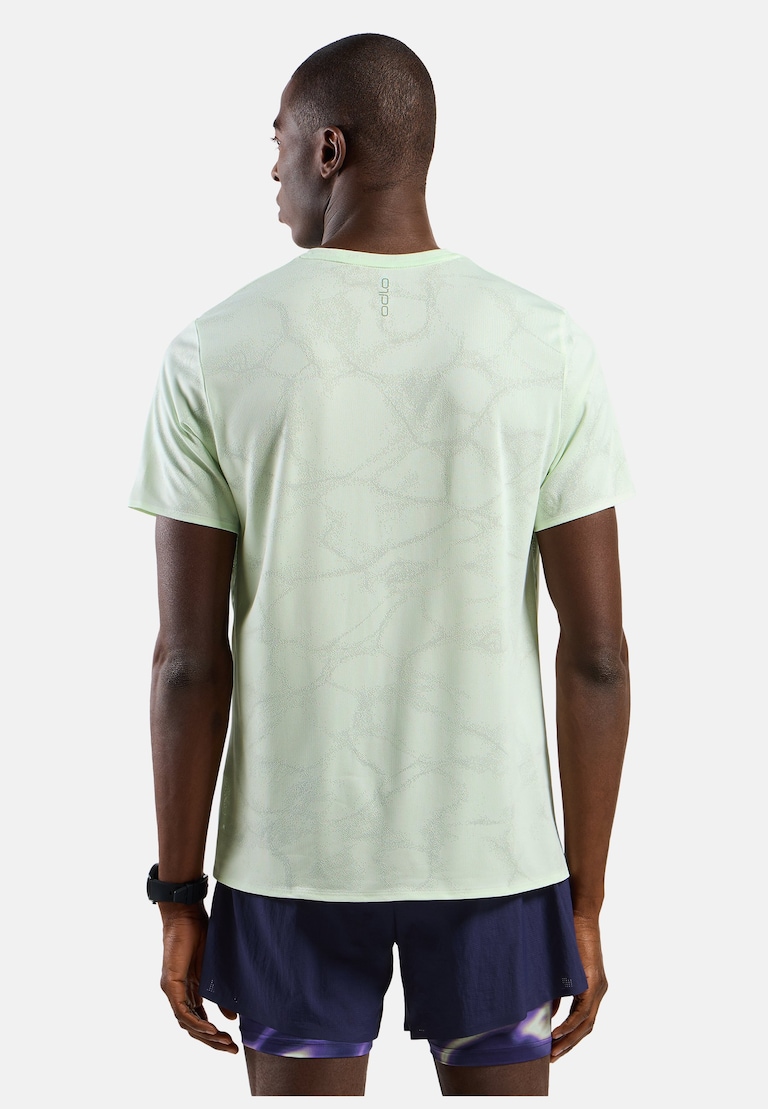 The Zeroweight engineered Chill-Tec running t-shirt