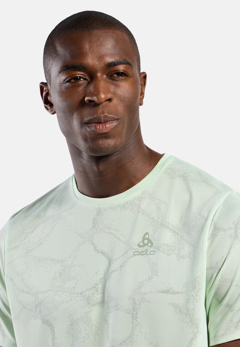 The Zeroweight engineered Chill-Tec running t-shirt