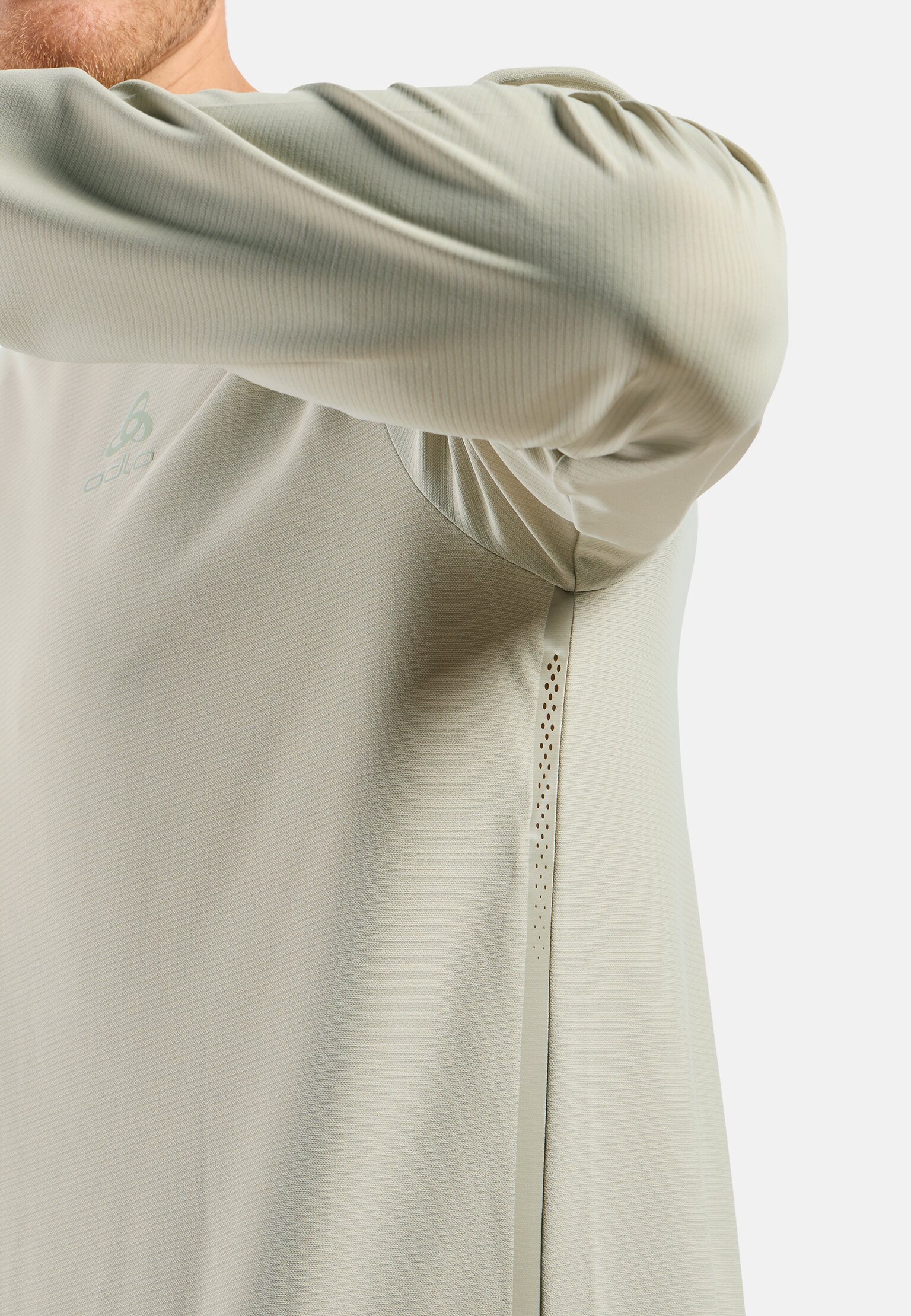 The Zeroweight Chill-Tec long-sleeve running t-shirt 2.0