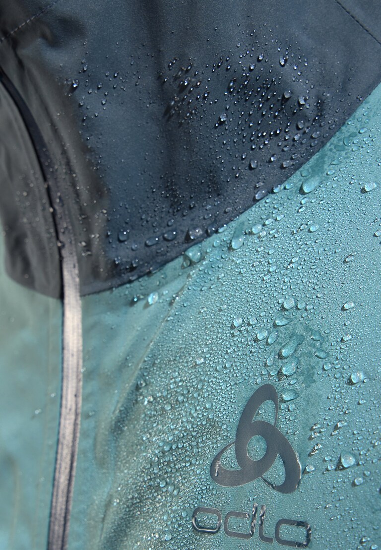The men's Aegis 2.5L waterproof hardshell jacket