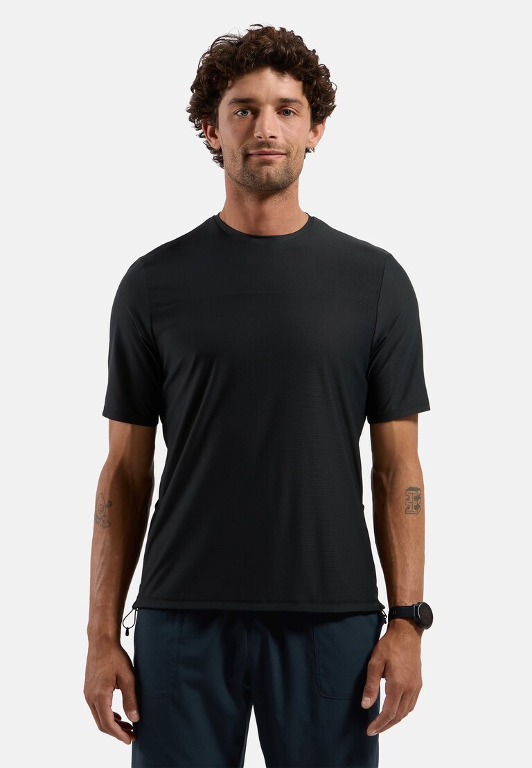 The Explorer Chill-Tec cargo t-shirt